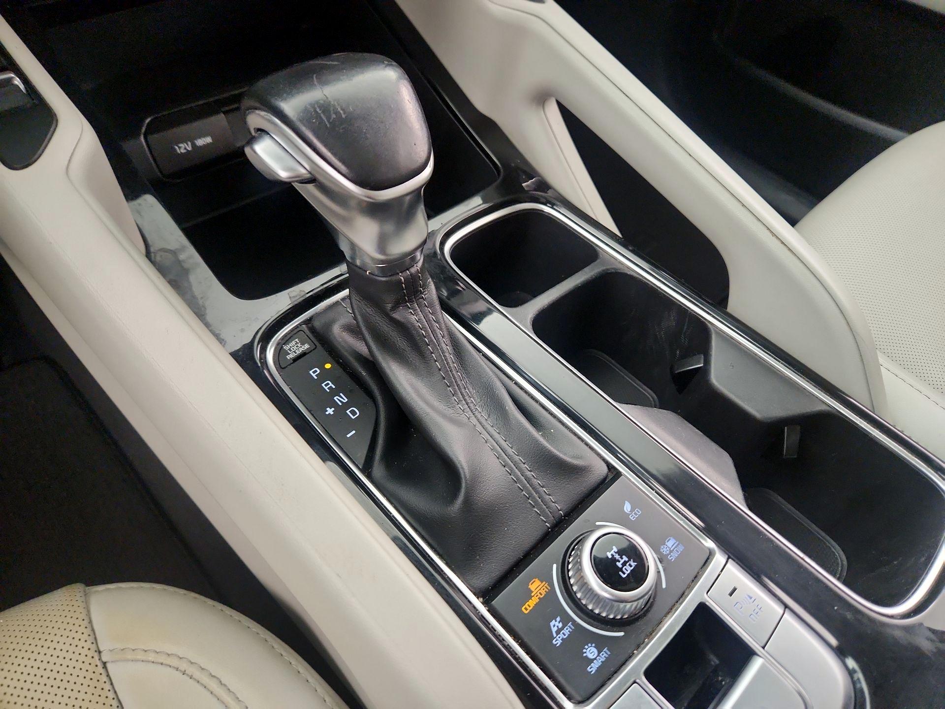 Thumbnail: 2021 Kia Telluride - 17