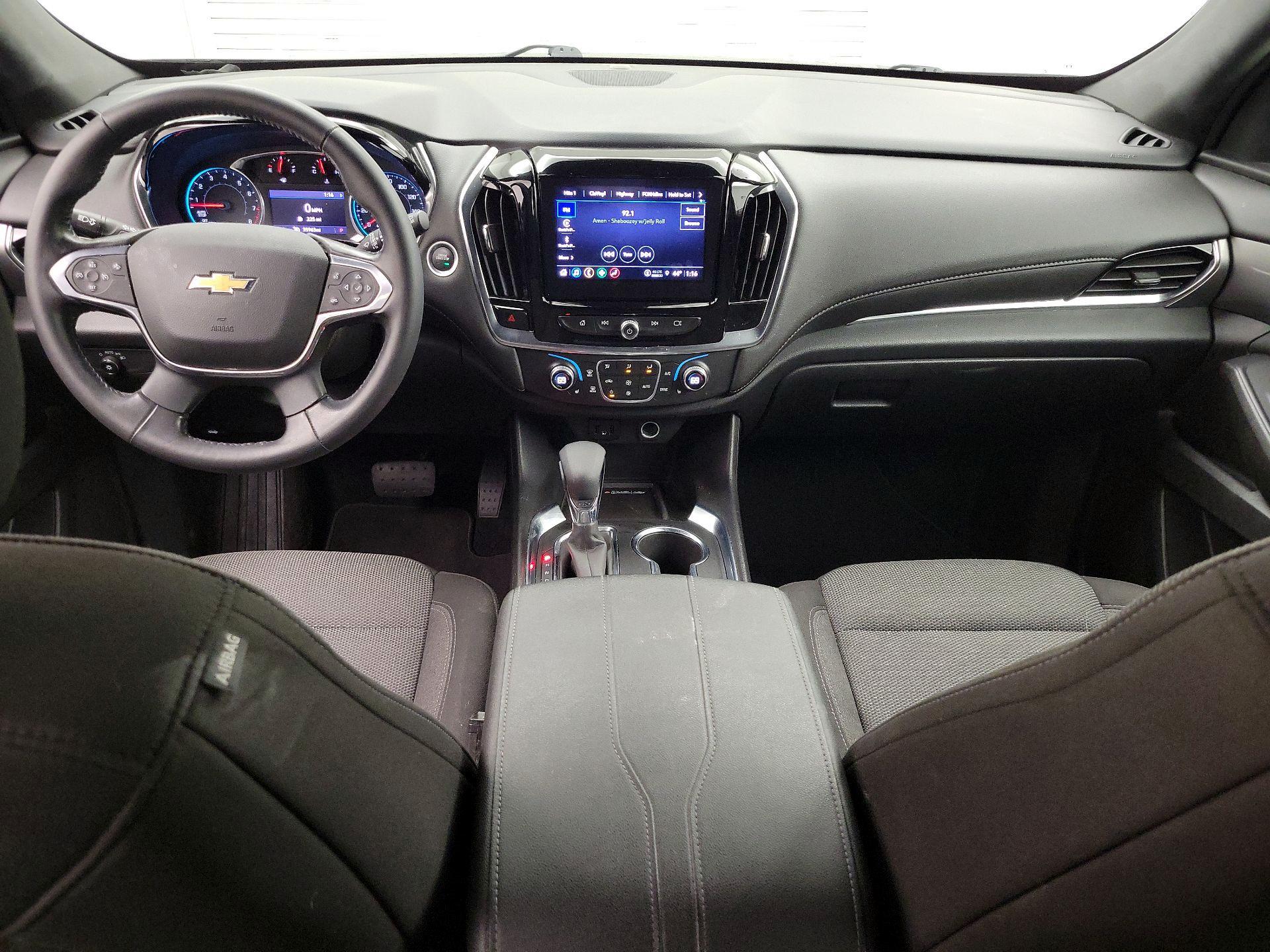 Thumbnail: 2022 Chevrolet Traverse - 9