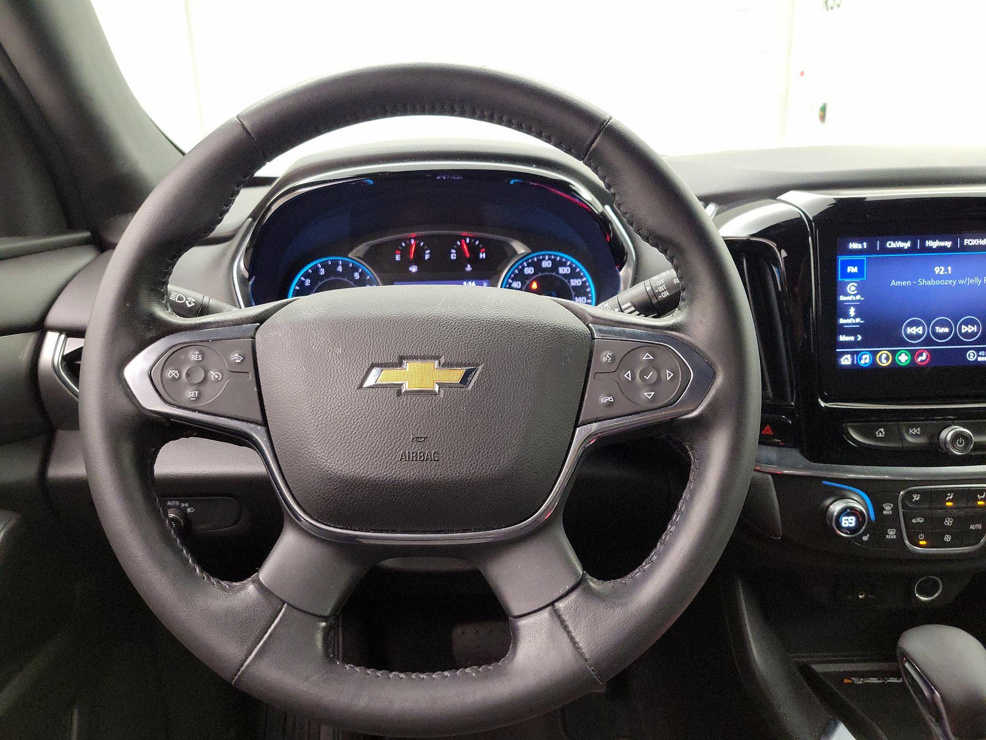 Thumbnail: 2022 Chevrolet Traverse - 10