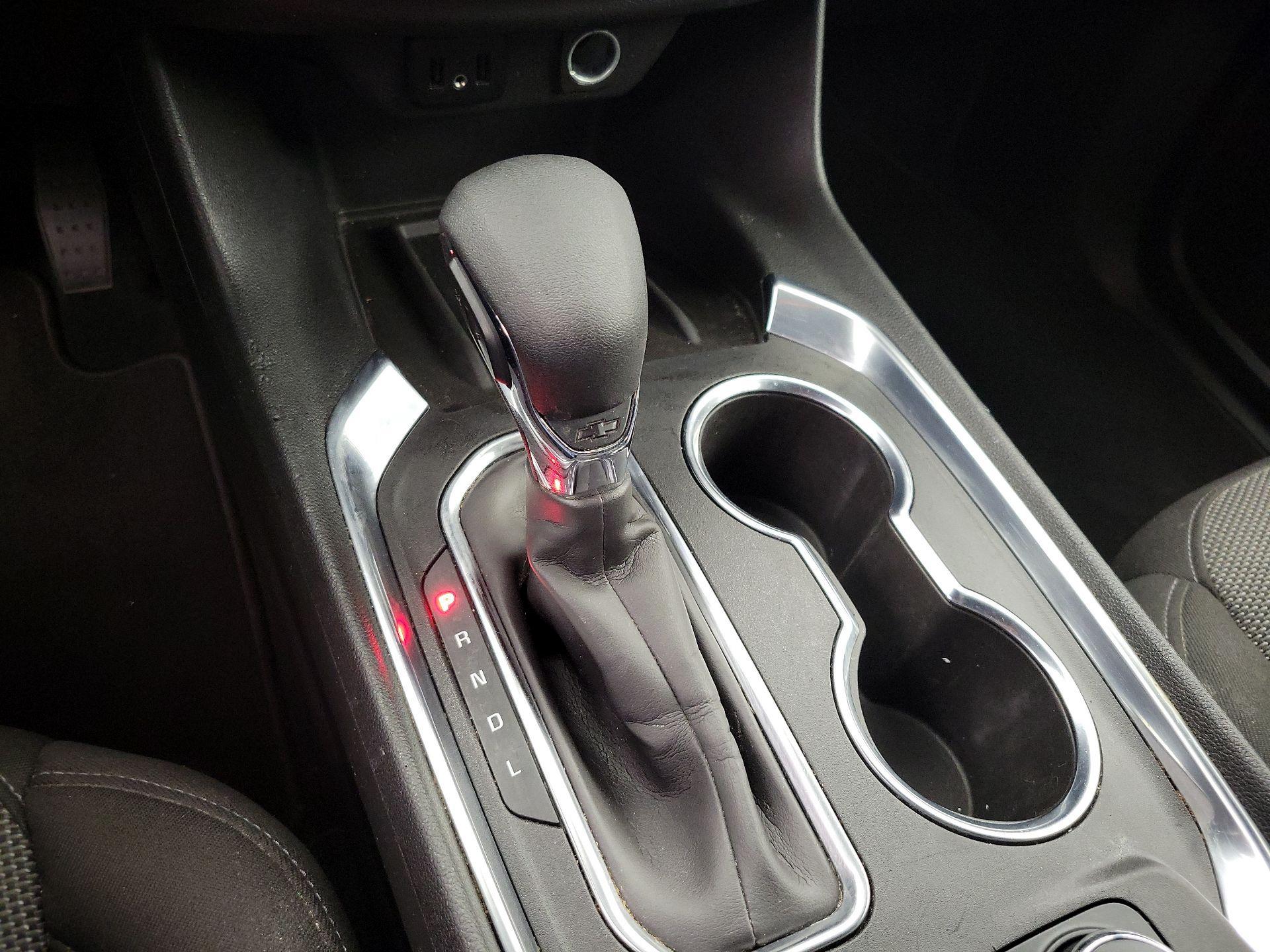 Thumbnail: 2022 Chevrolet Traverse - 17