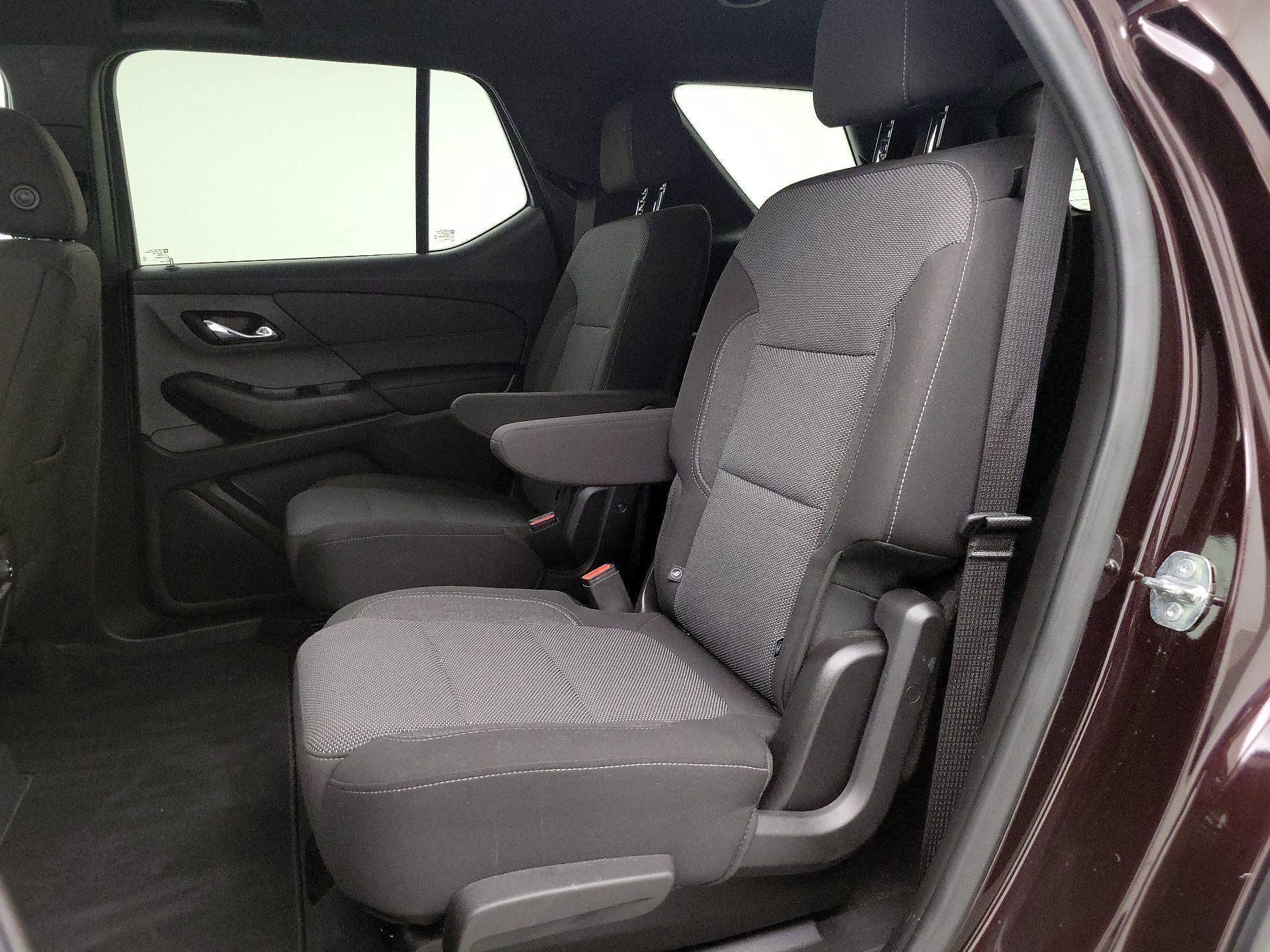 Thumbnail: 2022 Chevrolet Traverse - 19