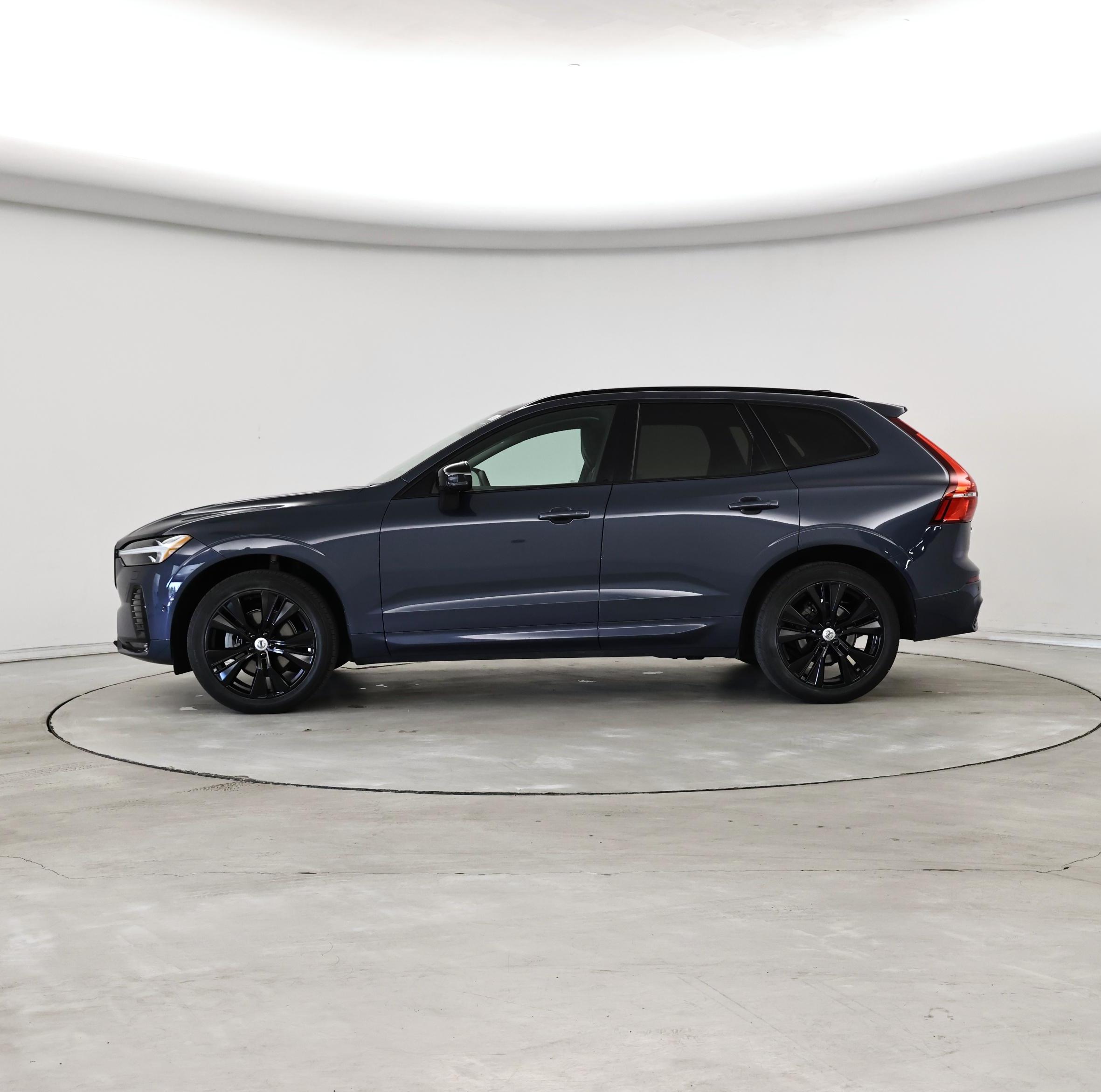 Thumbnail: 2024 Volvo XC60 - 3