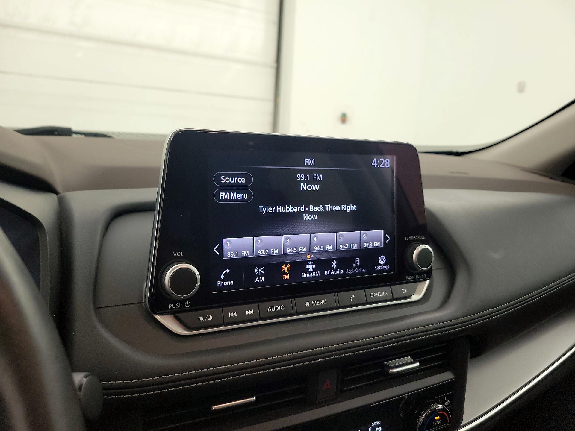 Thumbnail: 2023 Nissan Rogue - 15