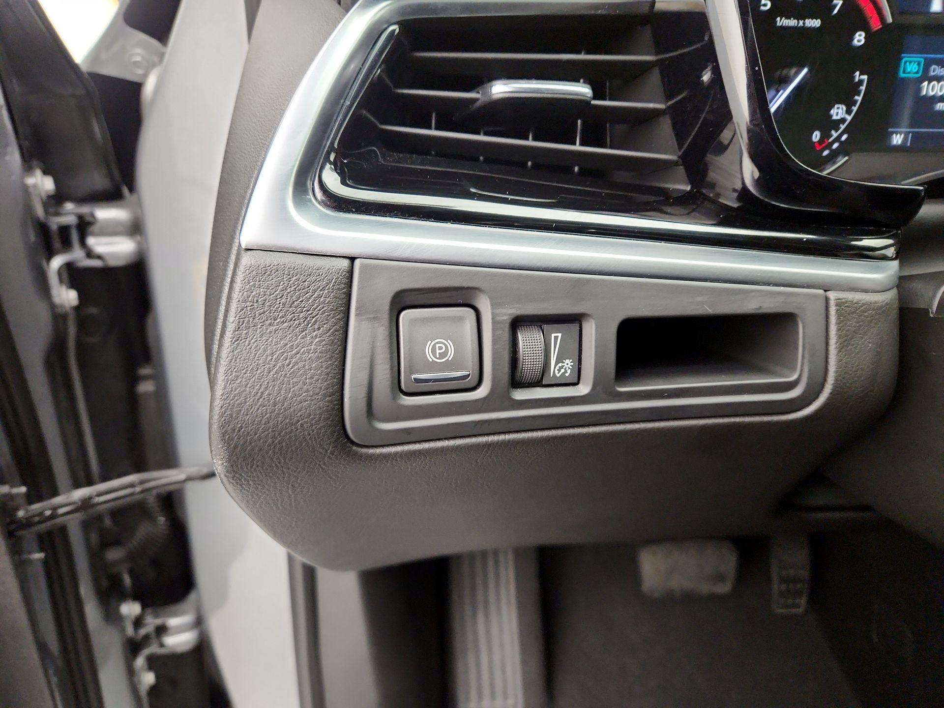 Thumbnail: 2025 Cadillac XT6 - 13