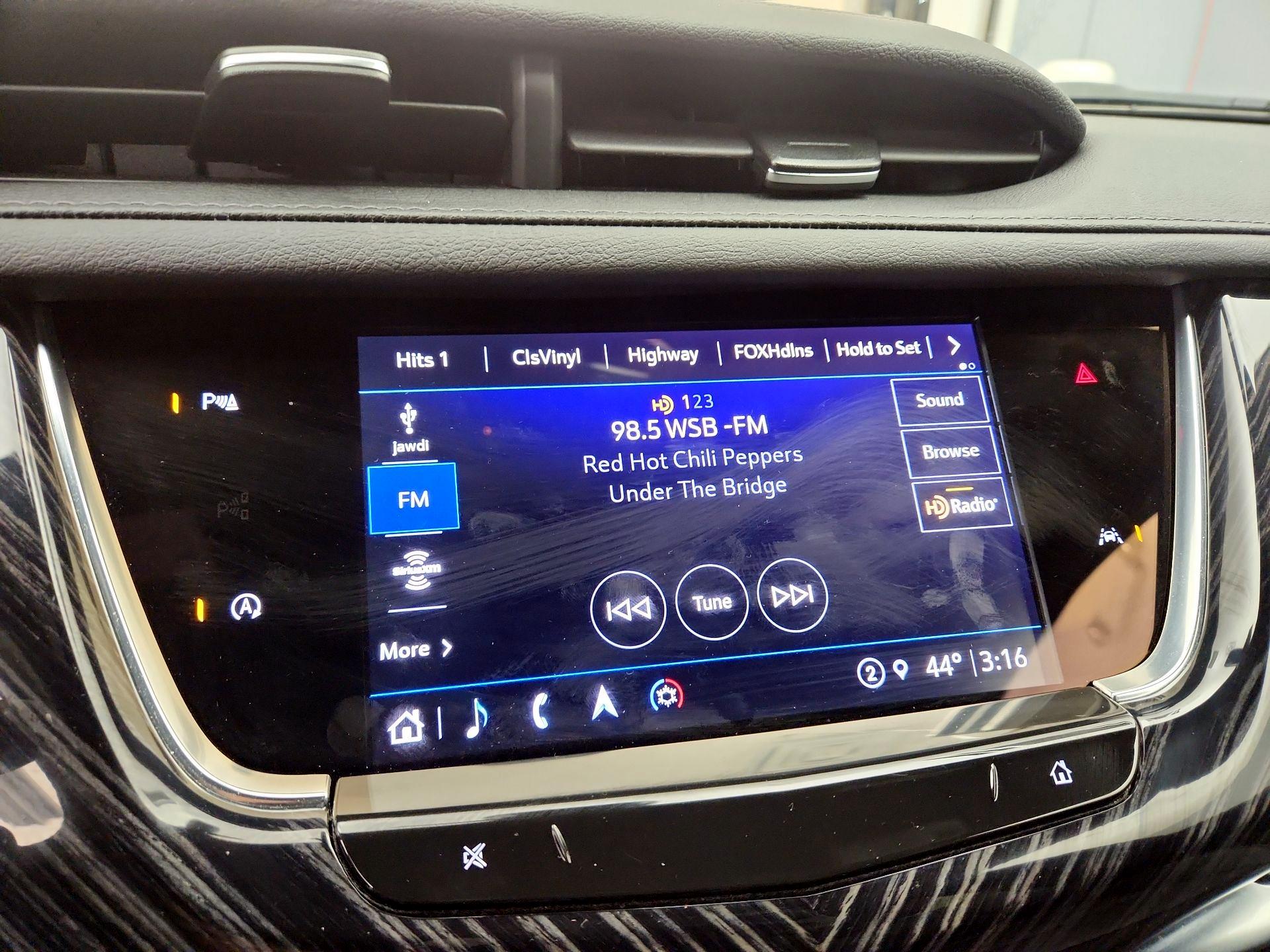 Thumbnail: 2025 Cadillac XT6 - 16