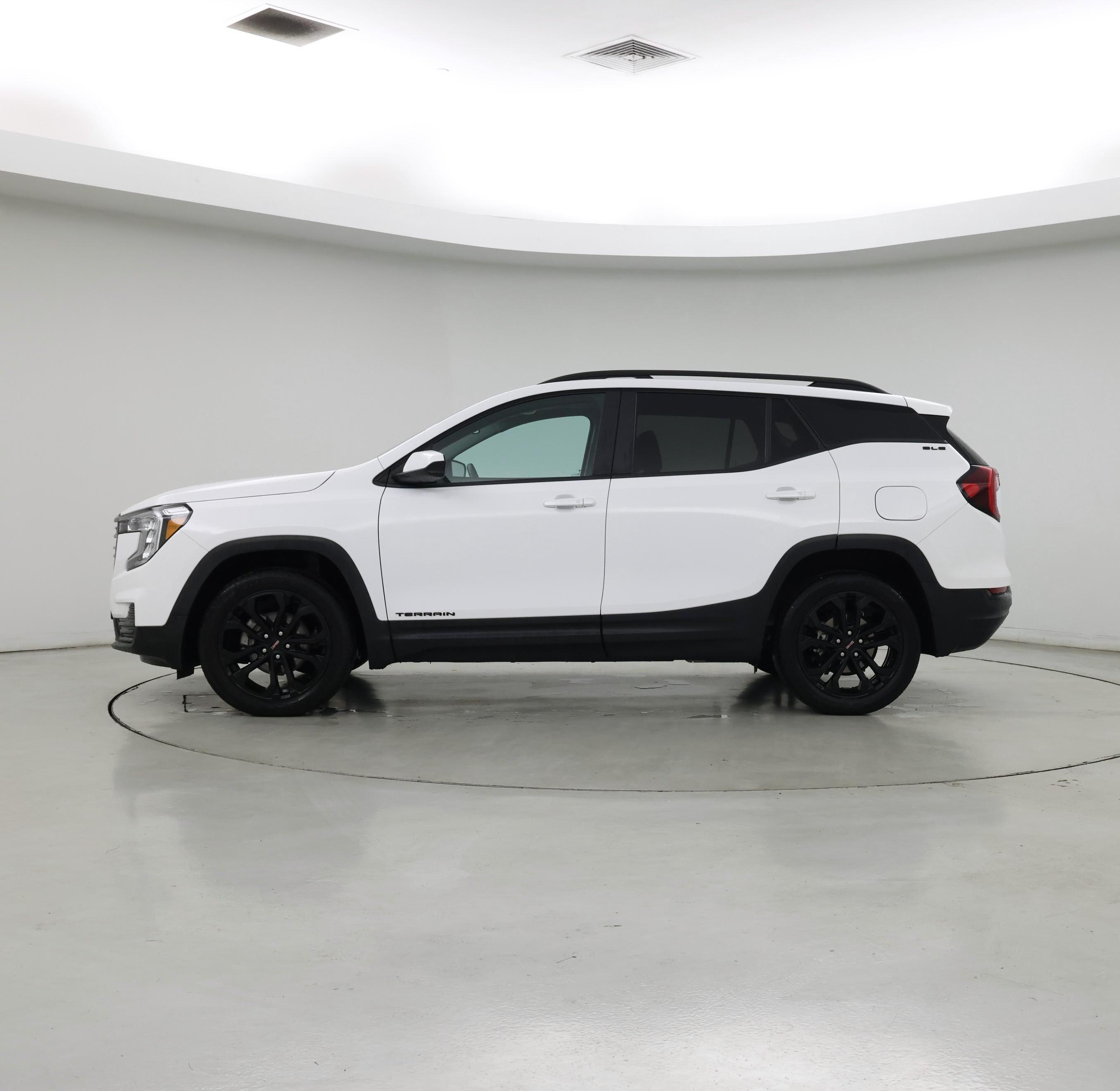 Thumbnail: 2022 GMC Terrain - 3