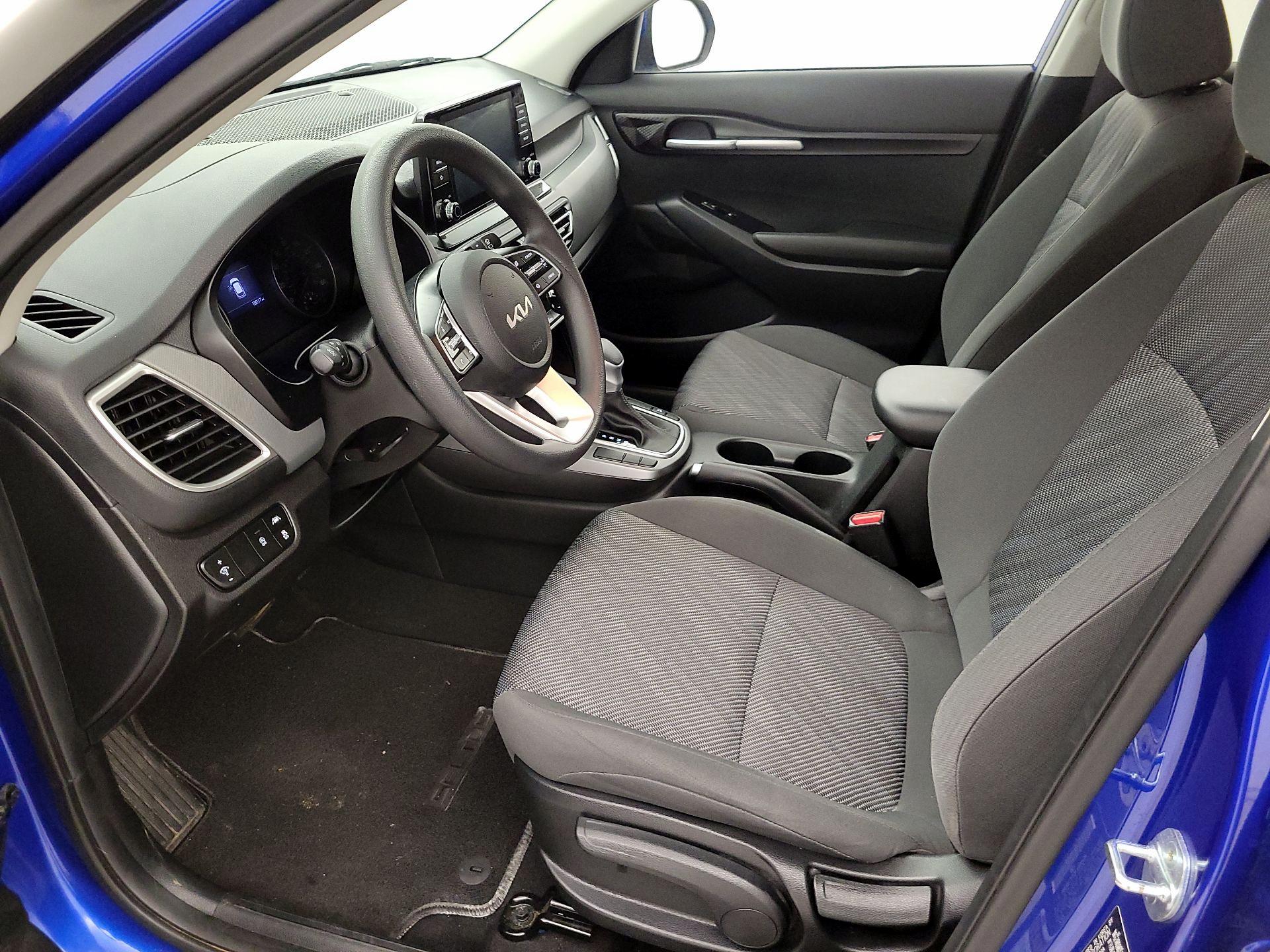 Thumbnail: 2023 Kia Seltos - 11