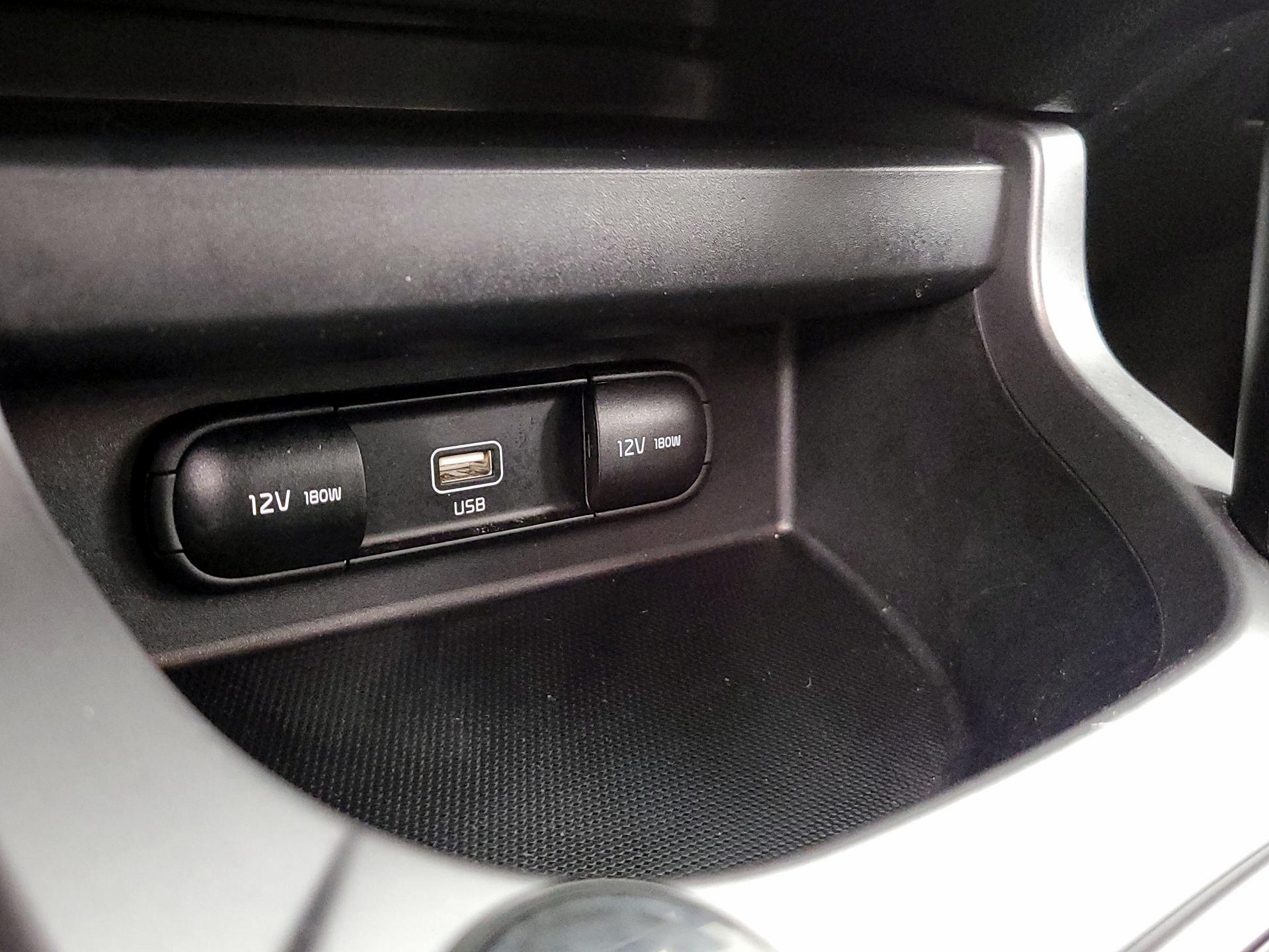 Thumbnail: 2023 Kia Seltos - 18