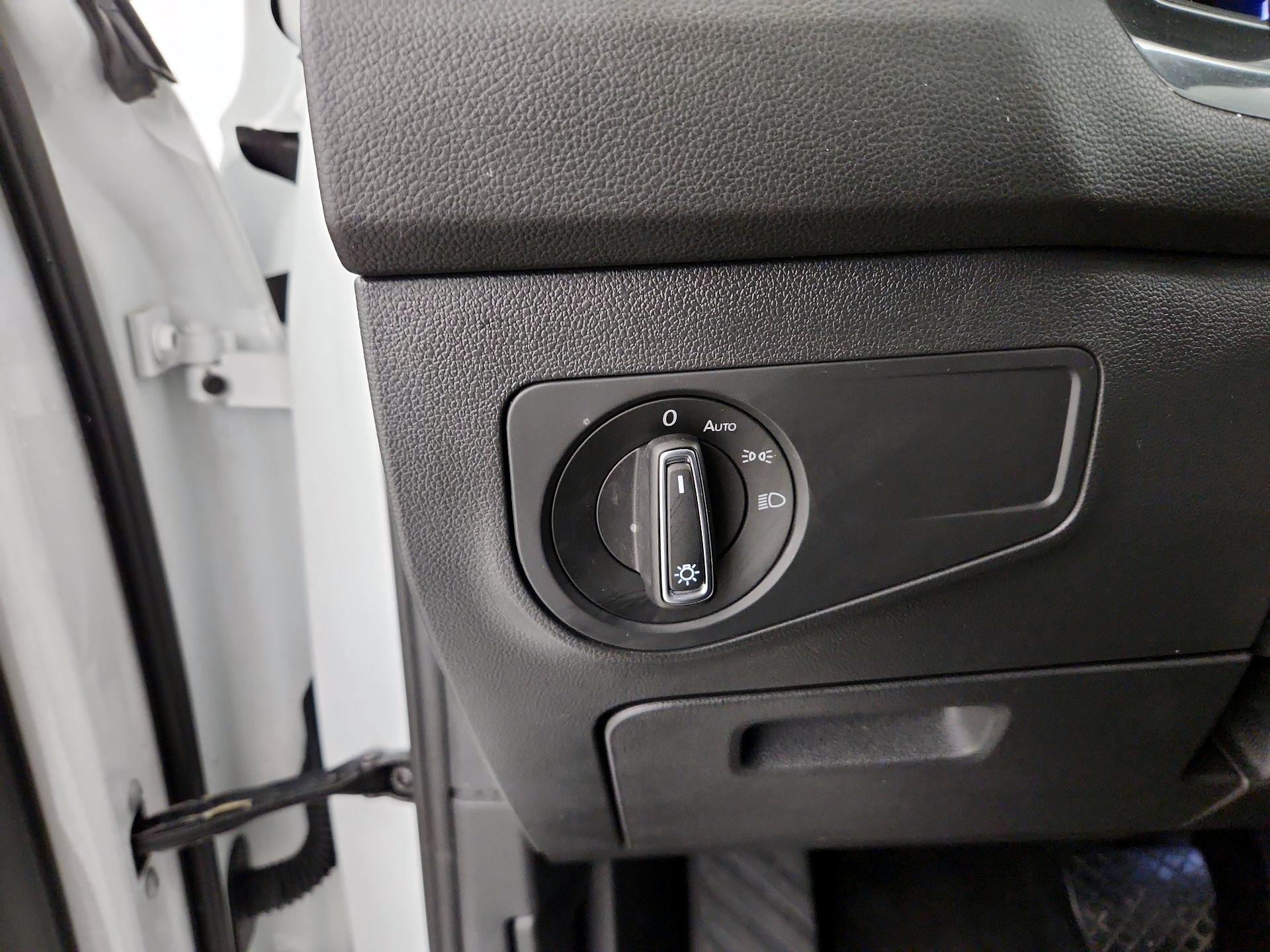 Thumbnail: 2024 Volkswagen Tiguan - 13