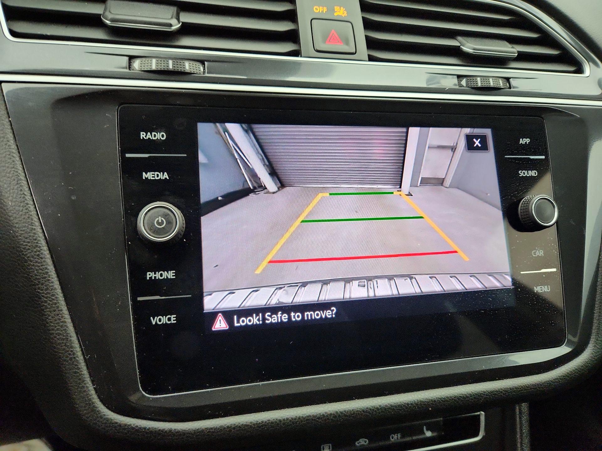 Thumbnail: 2024 Volkswagen Tiguan - 14