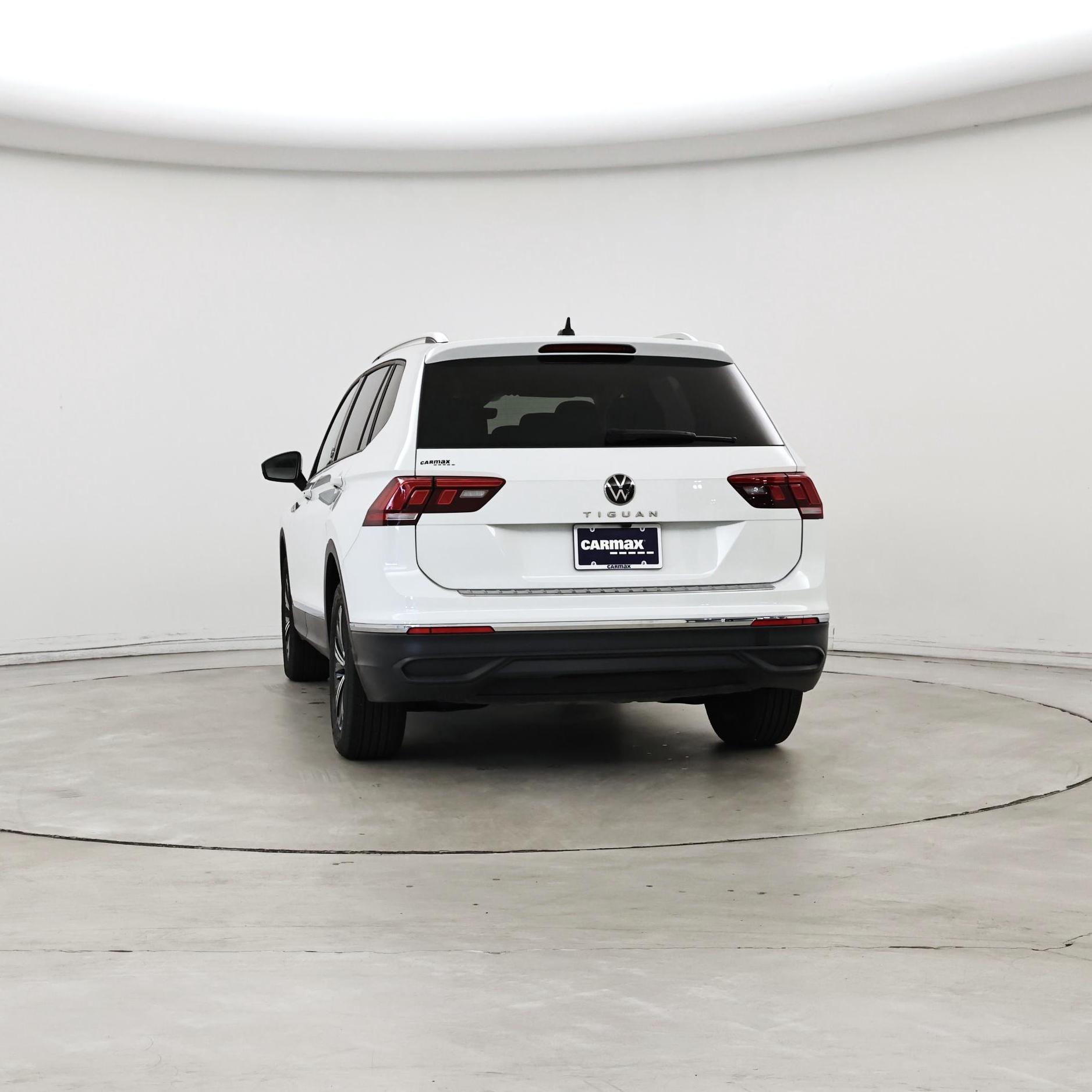 Thumbnail: 2024 Volkswagen Tiguan - 6