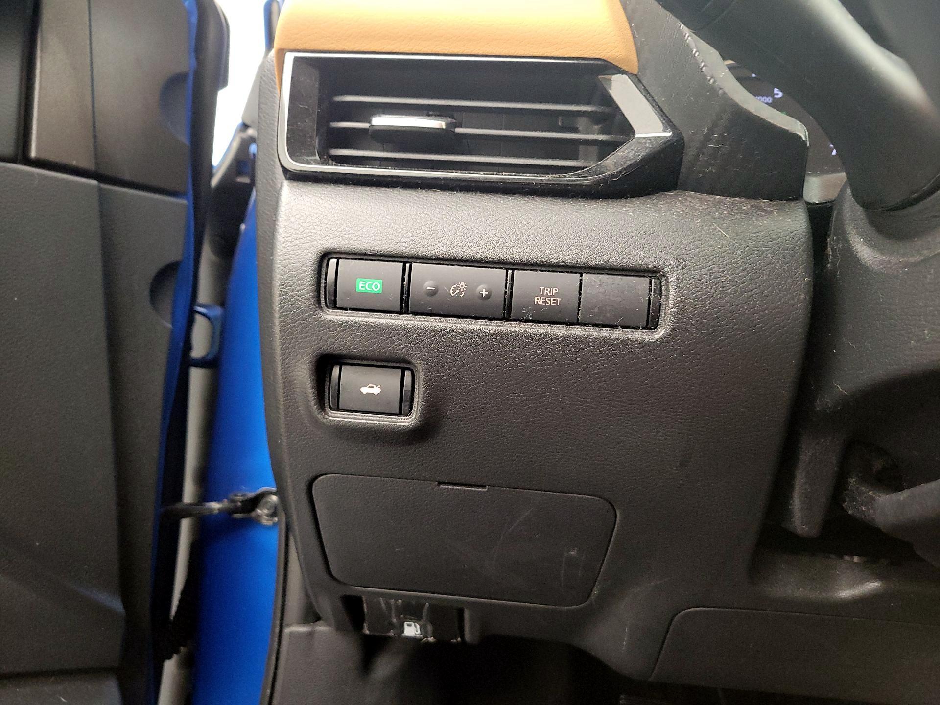 Thumbnail: 2022 Nissan Sentra - 13