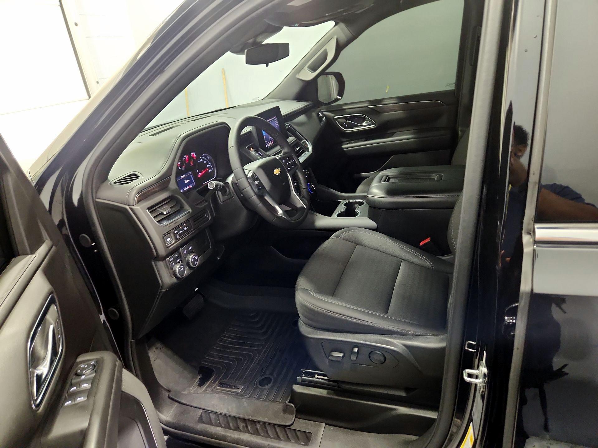 Thumbnail: 2024 Chevrolet Suburban - 11