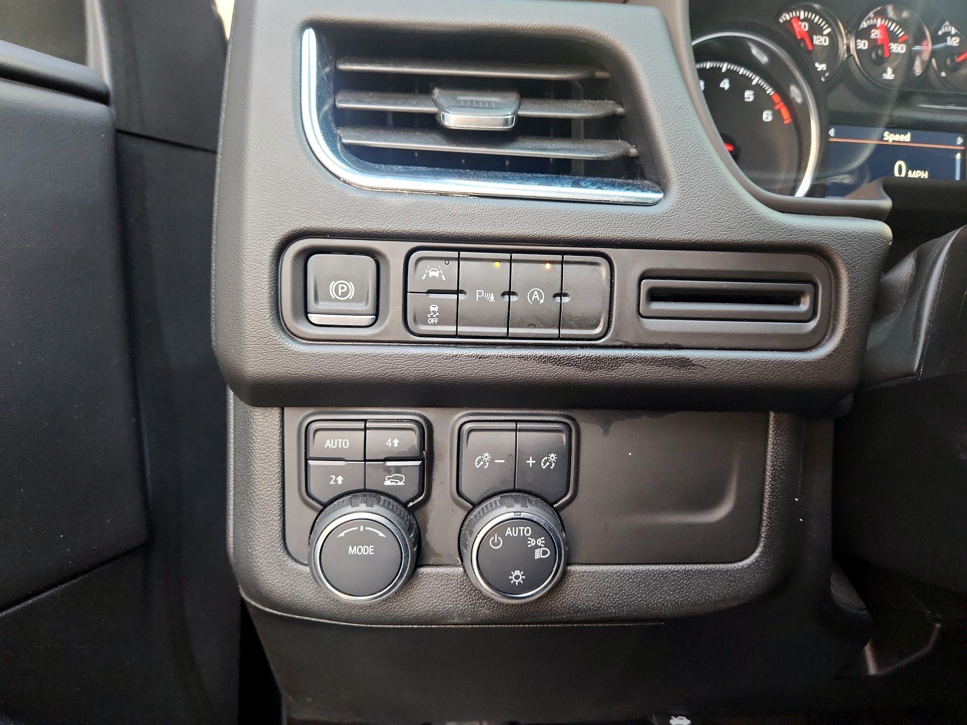 Thumbnail: 2024 Chevrolet Suburban - 13