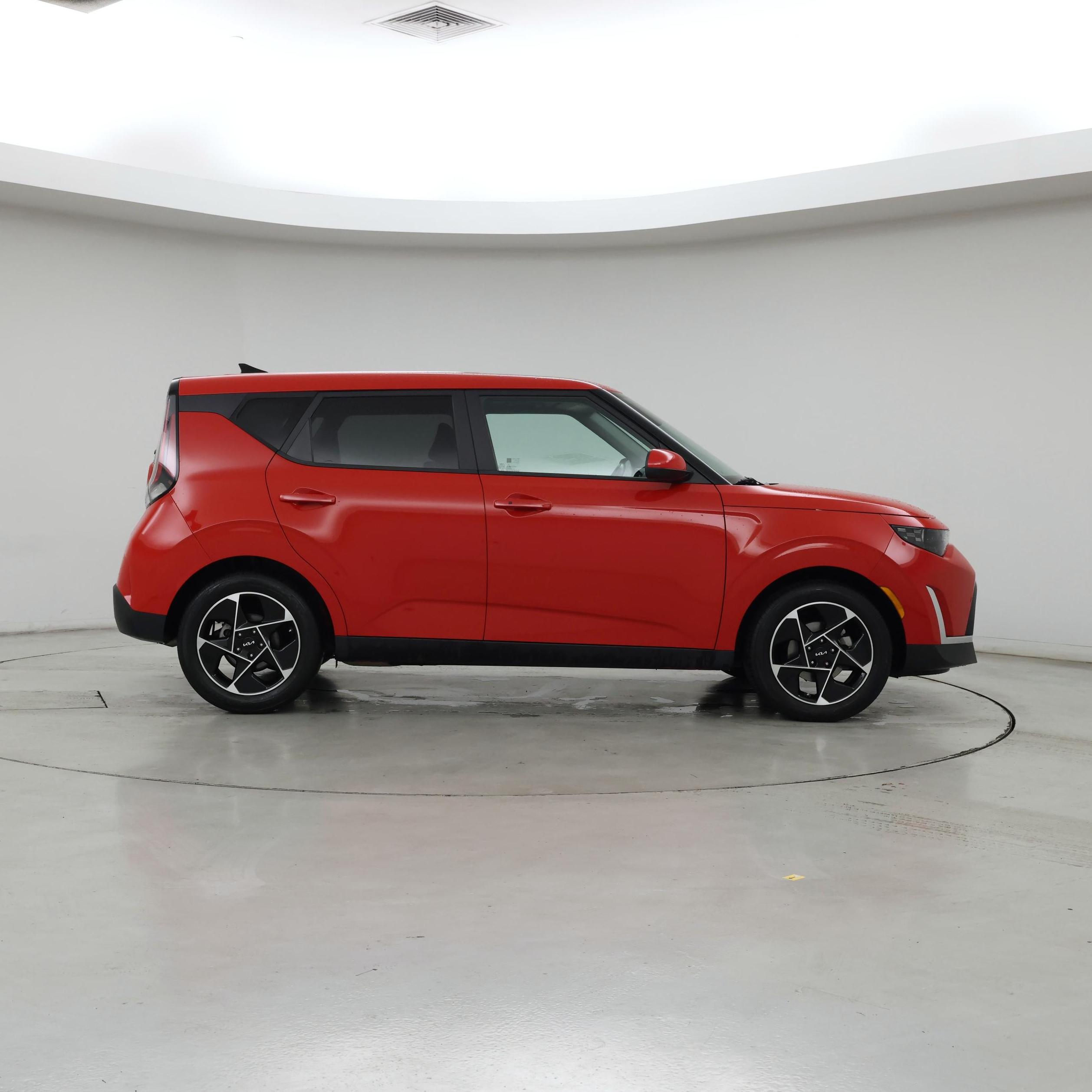 Thumbnail: 2023 Kia Soul - 7