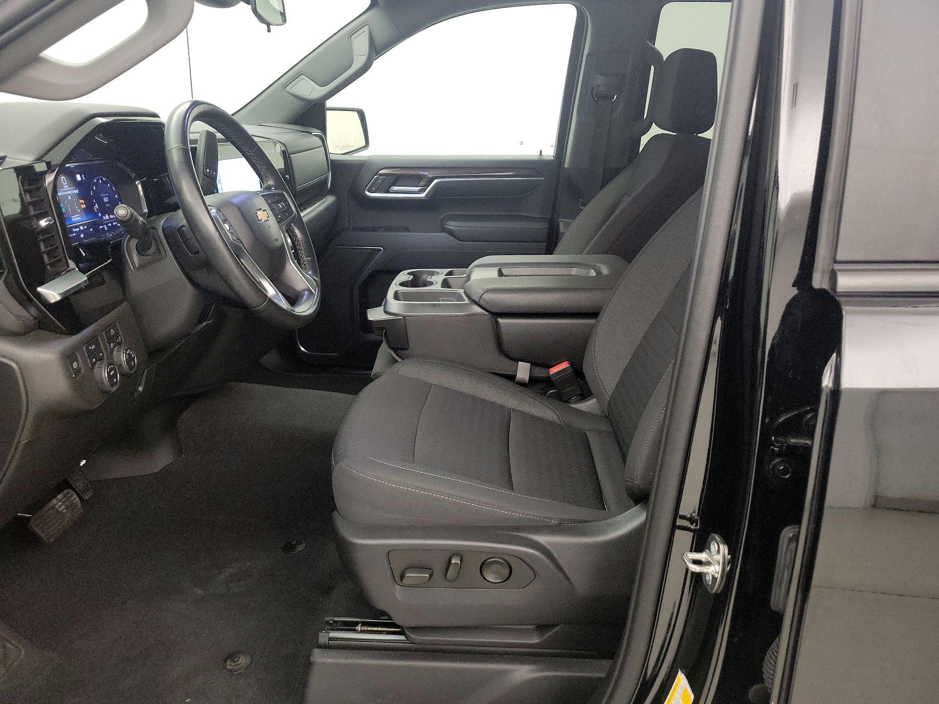 Thumbnail: 2023 Chevrolet Silverado 1500 - 11