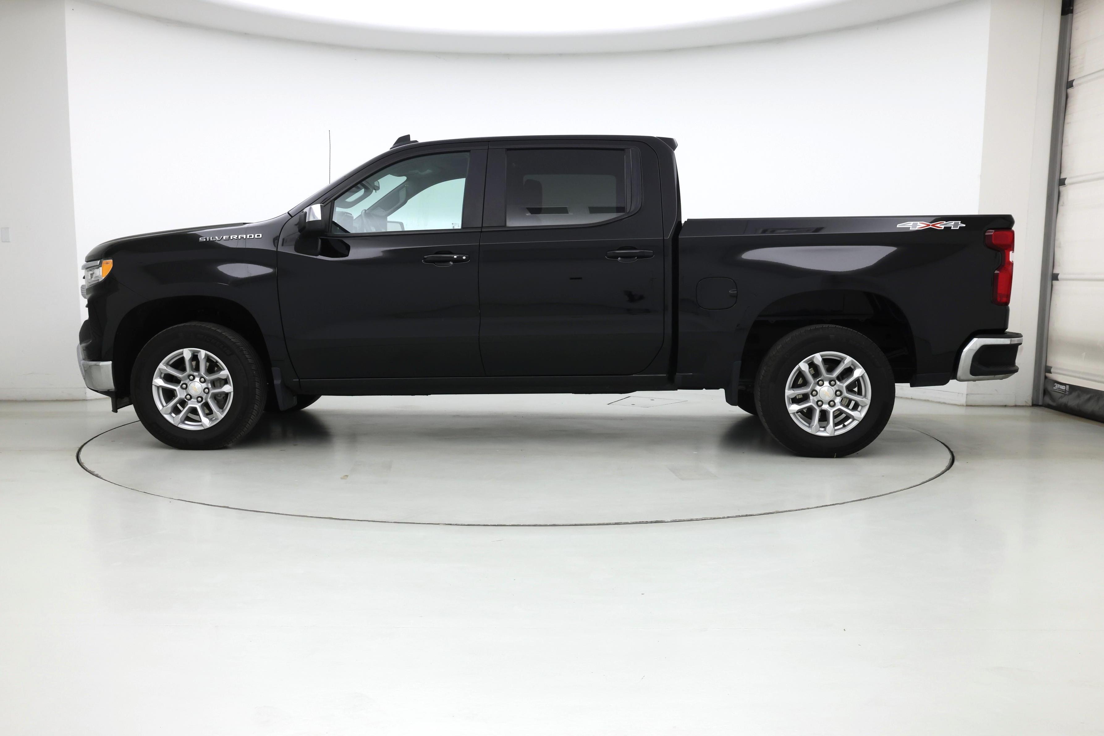 Thumbnail: 2023 Chevrolet Silverado 1500 - 3