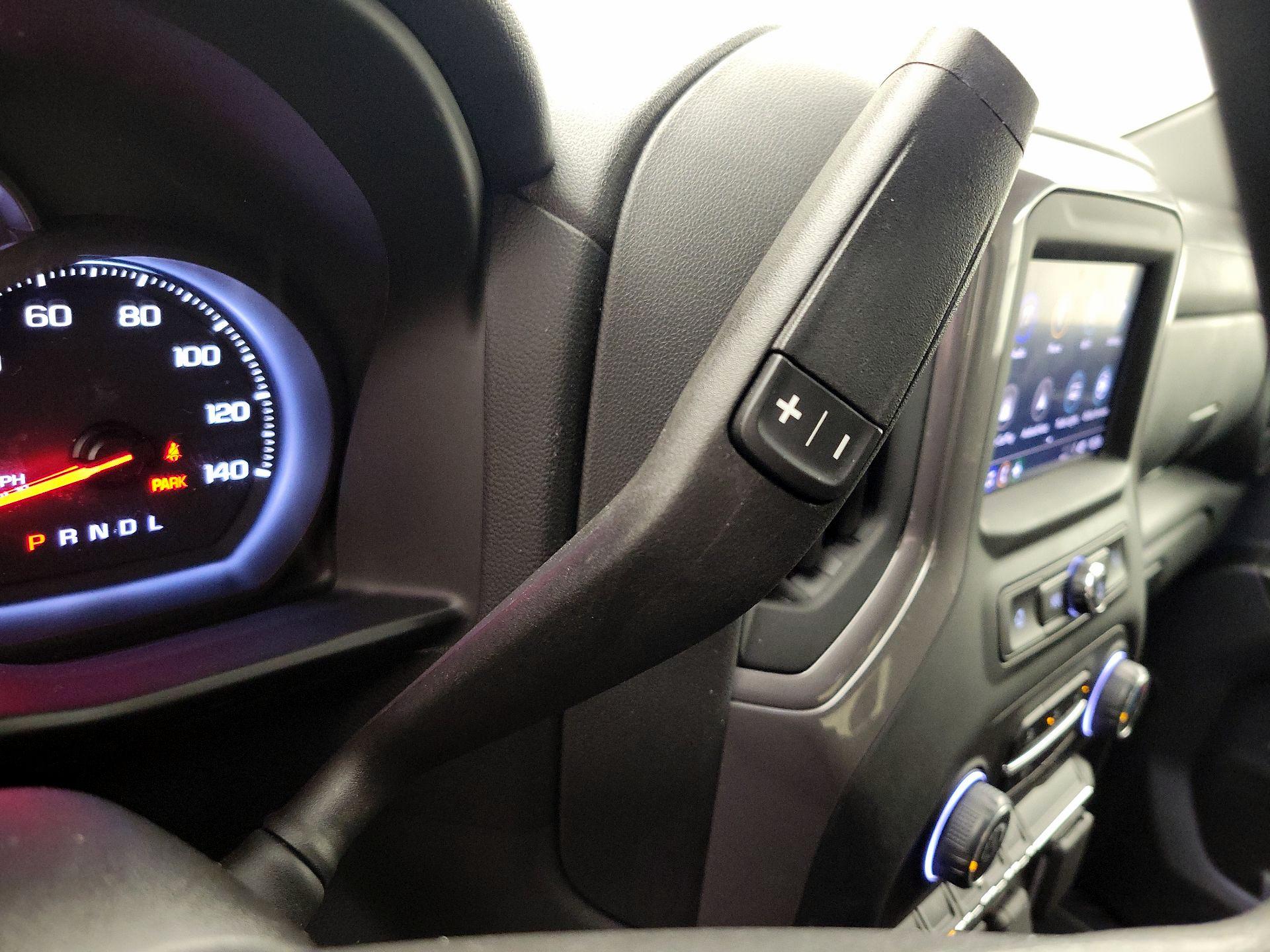 Thumbnail: 2022 Chevrolet Silverado 1500 - 17