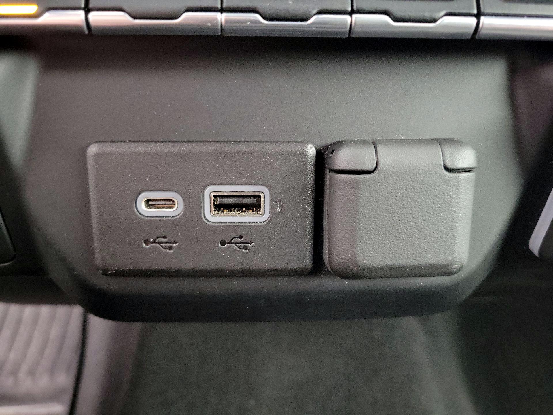 Thumbnail: 2022 Chevrolet Silverado 1500 - 18