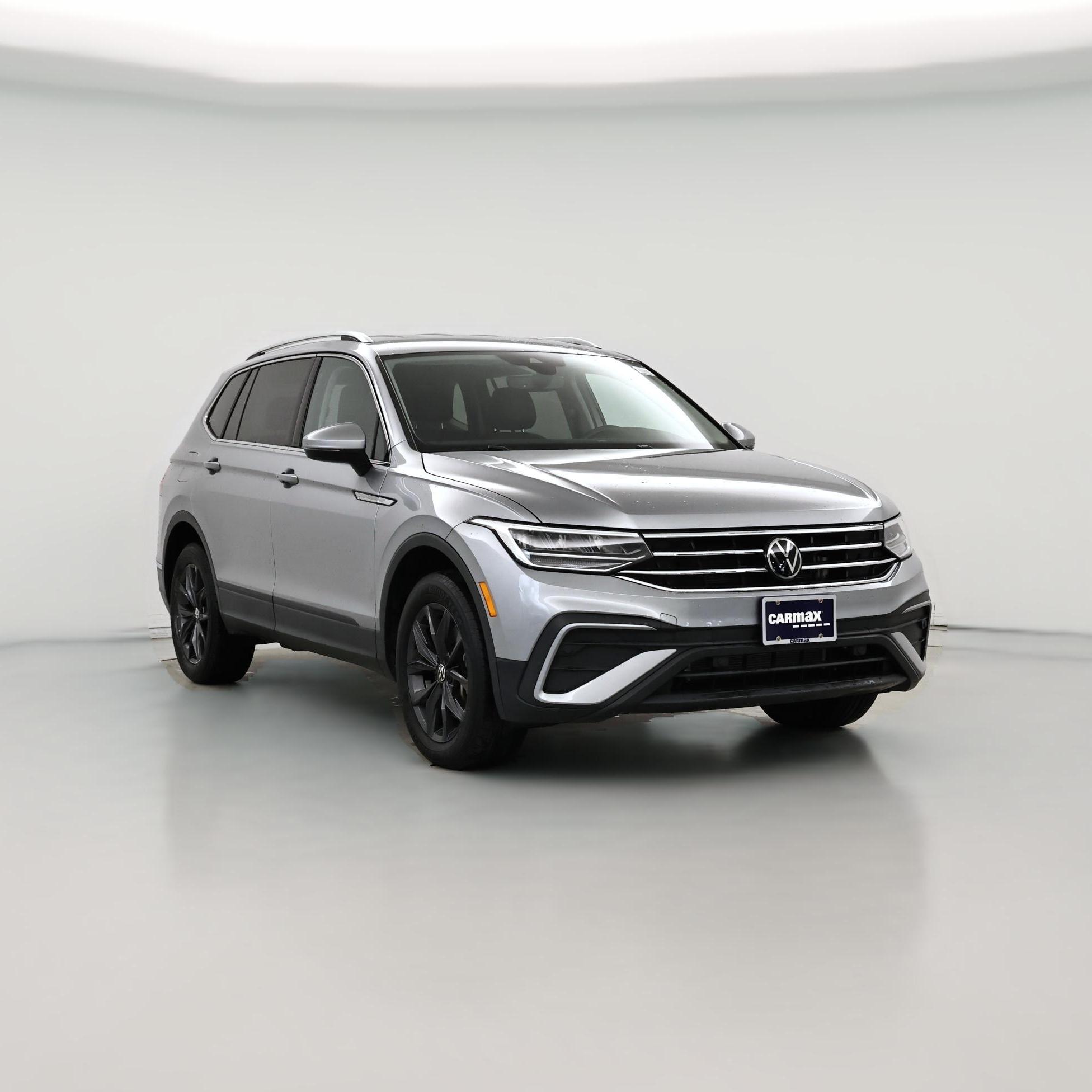 Thumbnail: 2022 Volkswagen Tiguan - 1