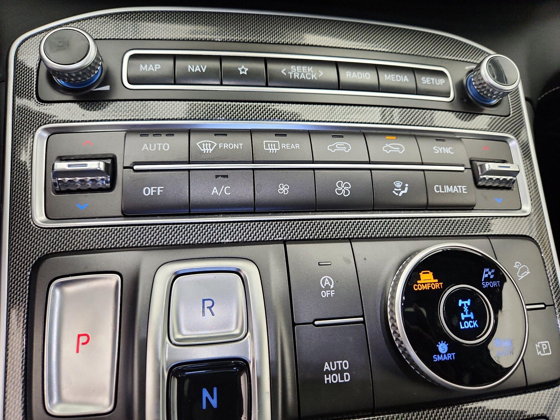 Thumbnail: 2023 Hyundai Santa Fe - 17