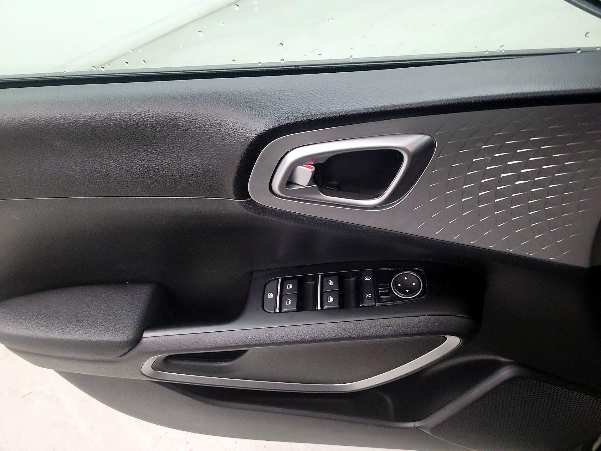 Thumbnail: 2023 Kia Soul - 12