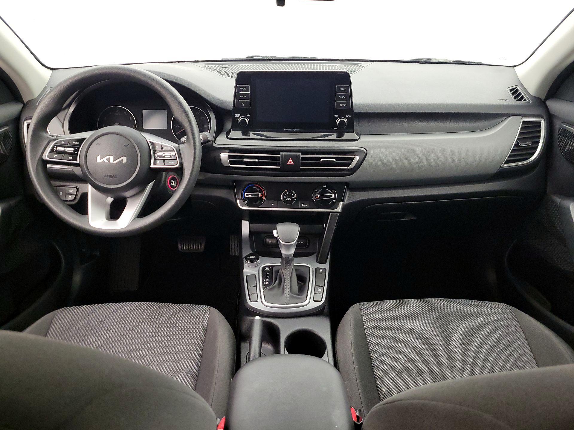 Thumbnail: 2022 Kia Seltos - 9