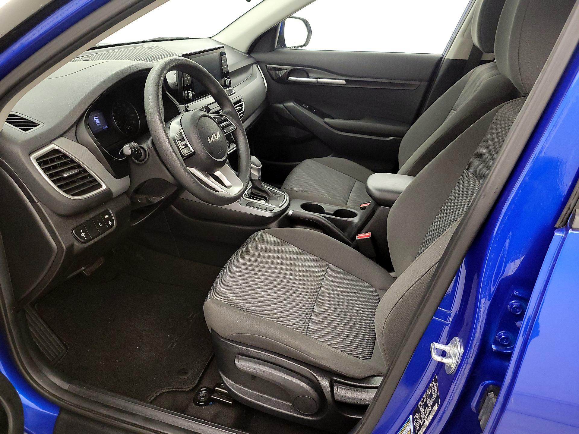 Thumbnail: 2022 Kia Seltos - 11