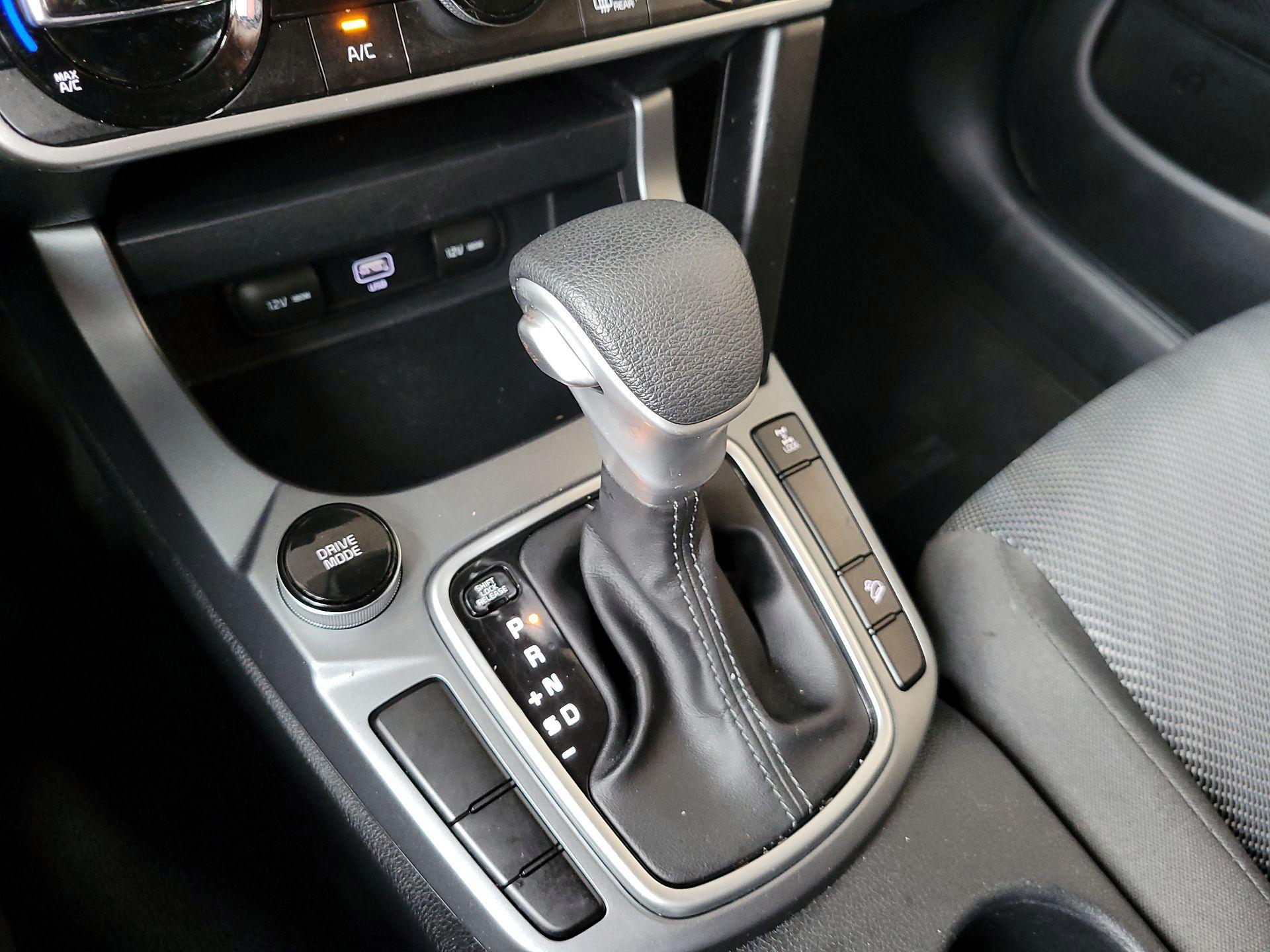 Thumbnail: 2022 Kia Seltos - 17