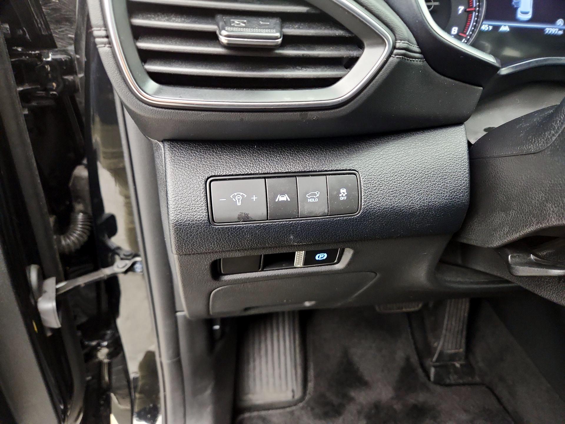 Thumbnail: 2023 Hyundai Santa Fe - 13