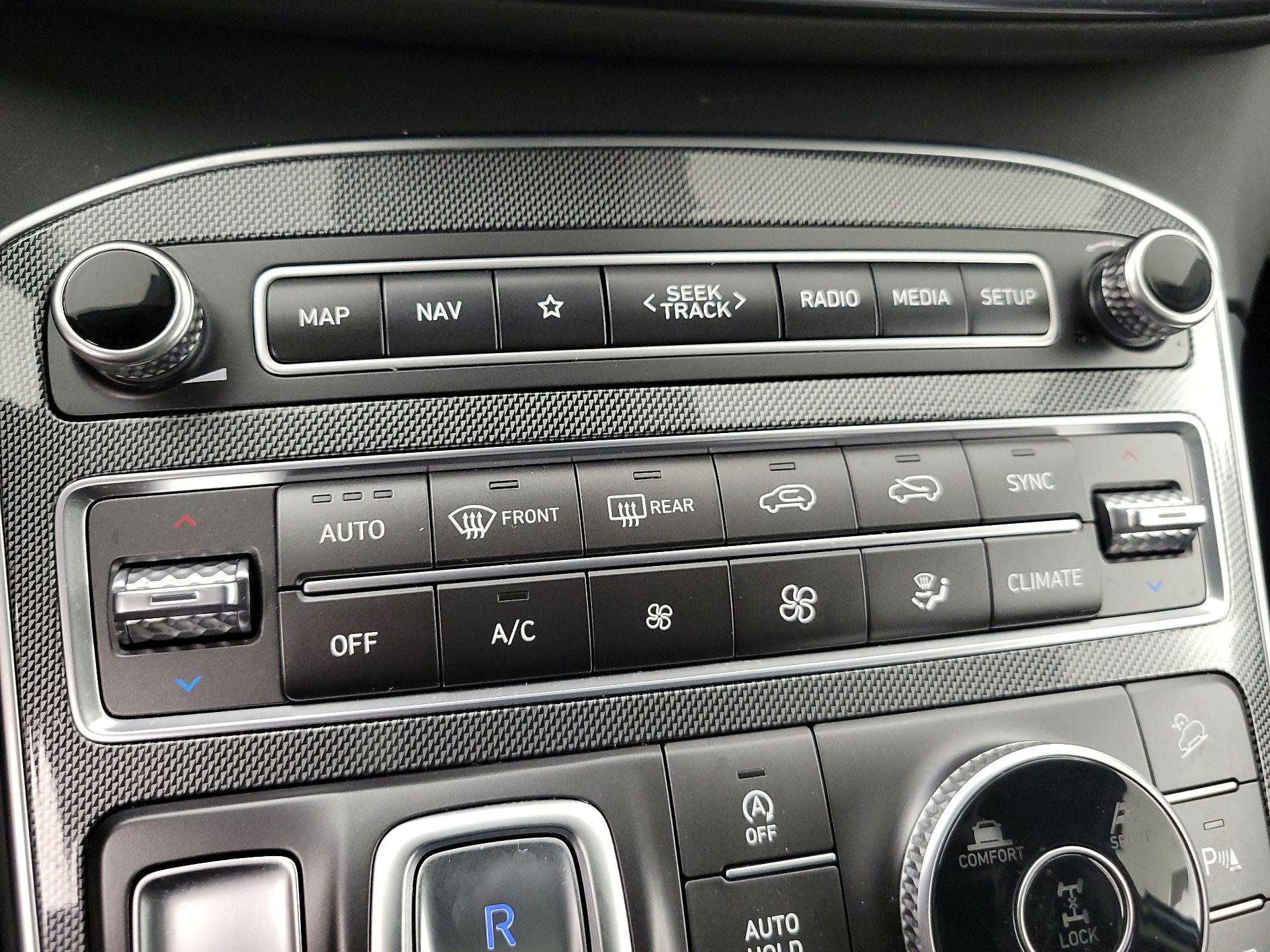 Thumbnail: 2023 Hyundai Santa Fe - 17