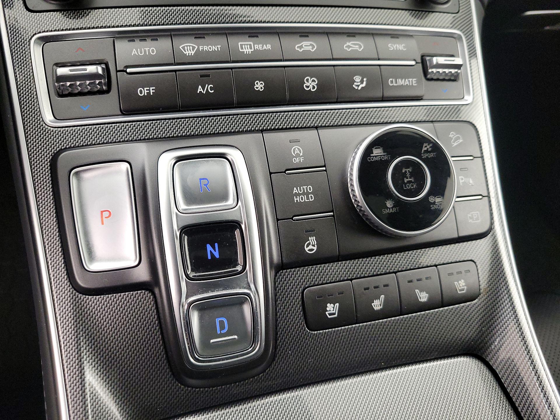 Thumbnail: 2023 Hyundai Santa Fe - 18