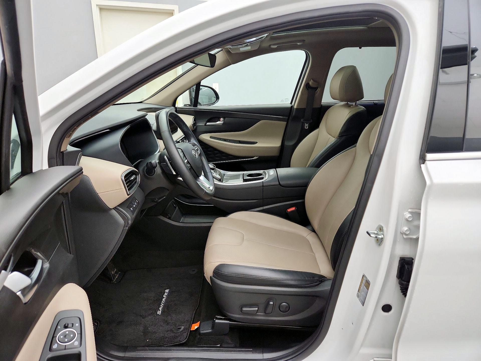 Thumbnail: 2023 Hyundai Santa Fe - 11