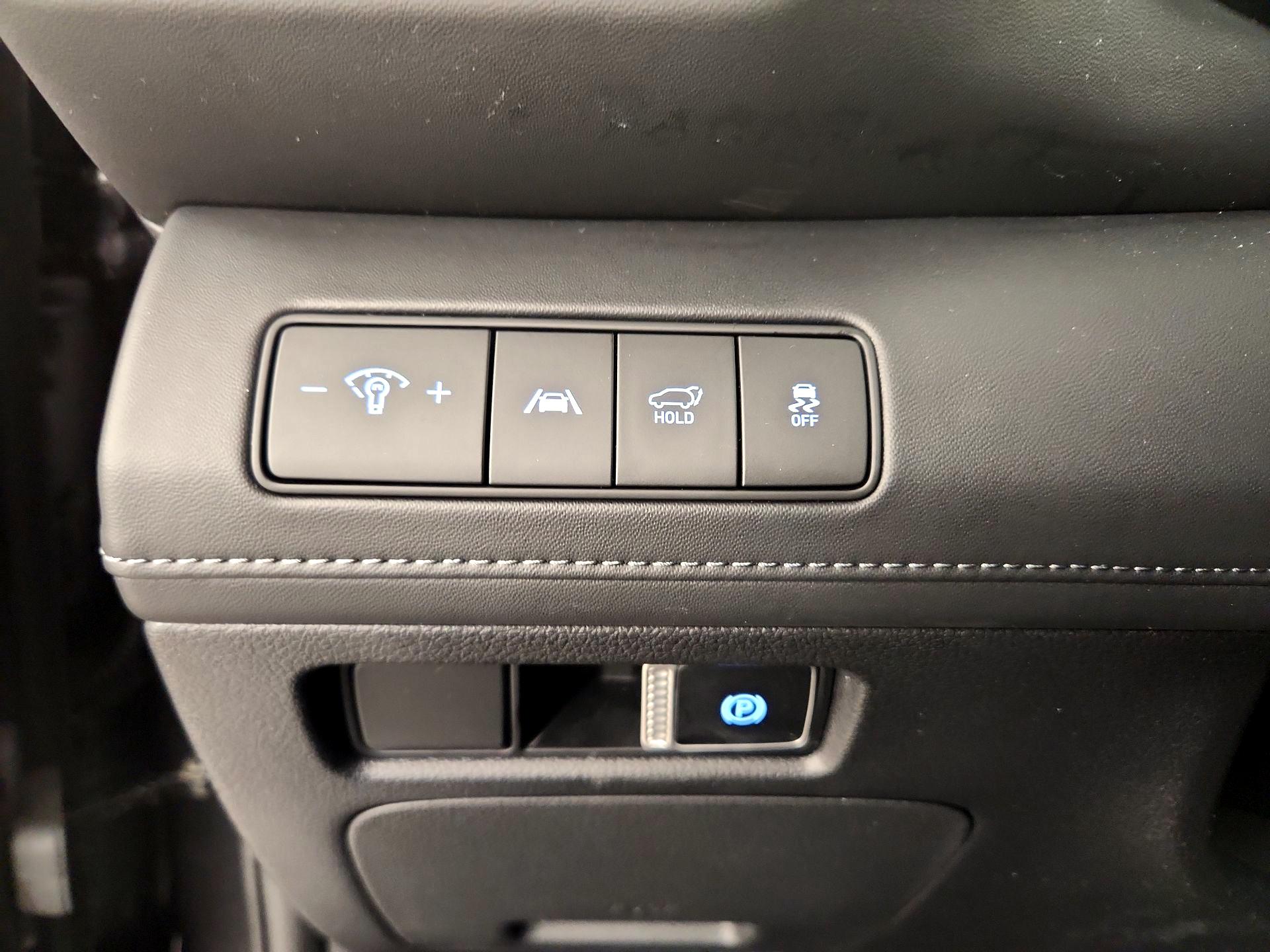 Thumbnail: 2023 Hyundai Santa Fe - 13