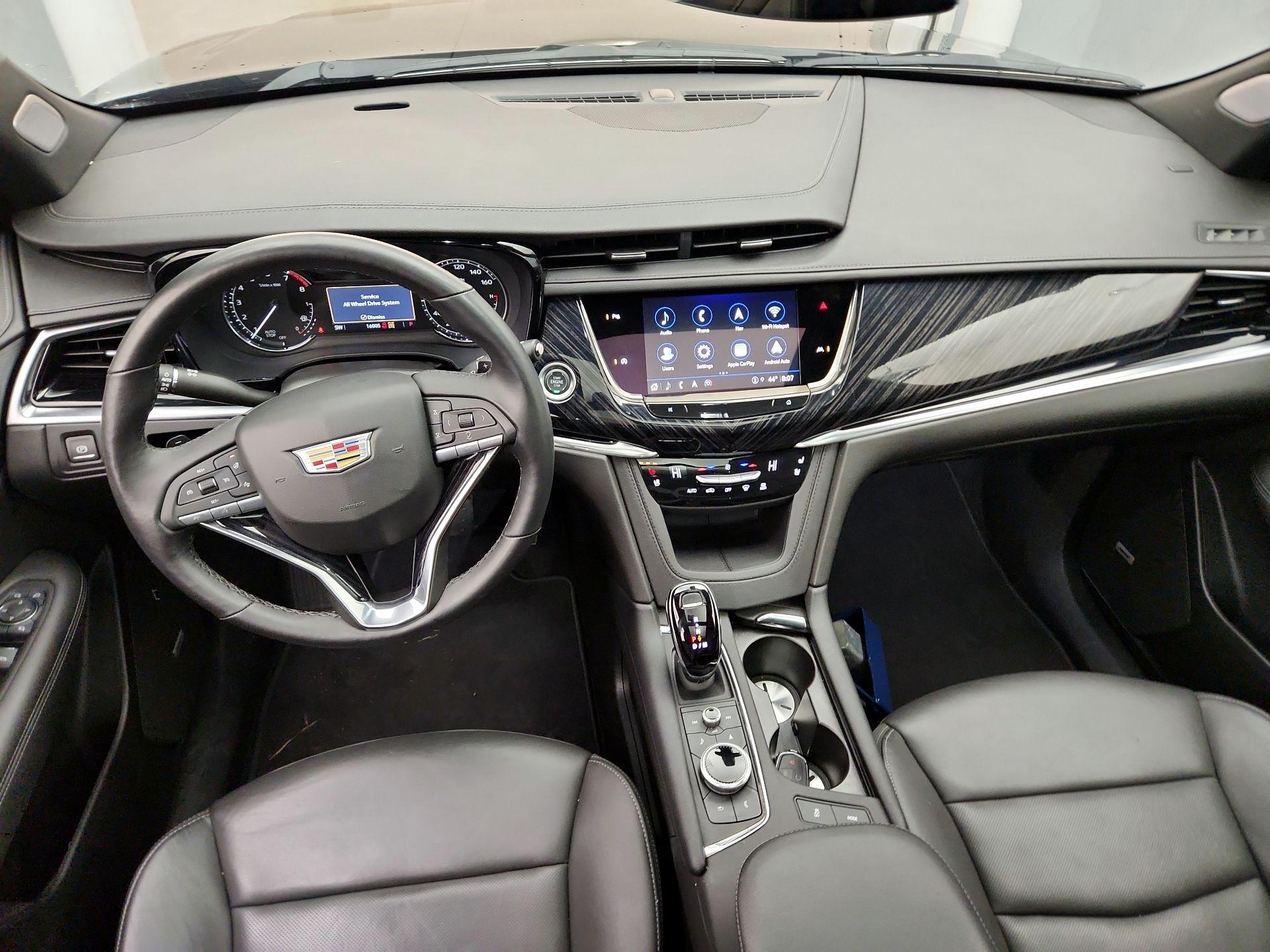 Thumbnail: 2025 Cadillac XT6 - 9