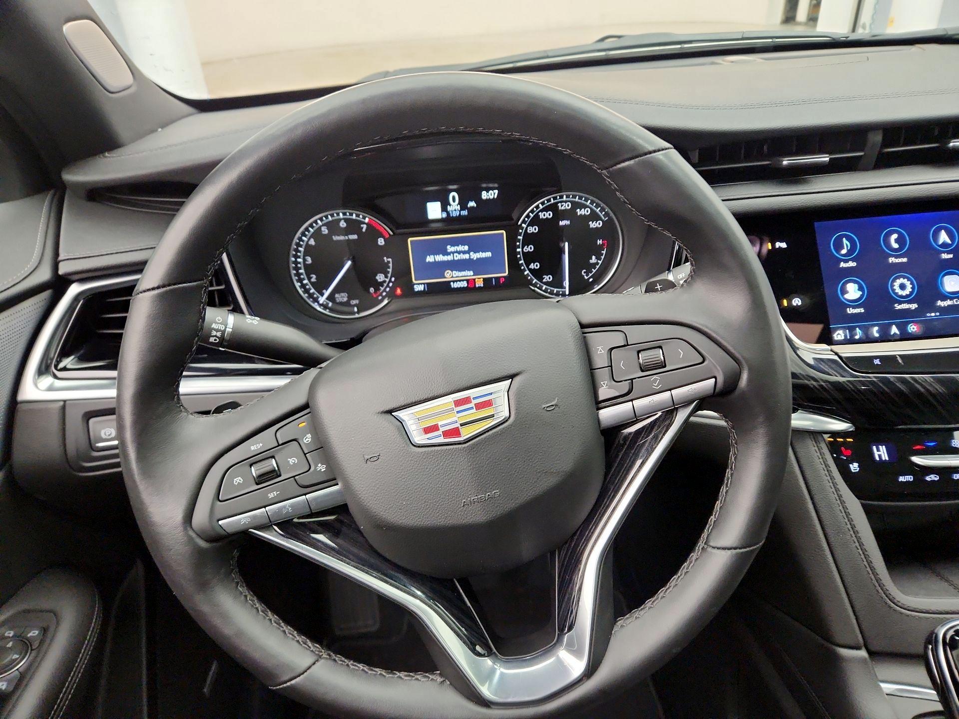 Thumbnail: 2025 Cadillac XT6 - 10