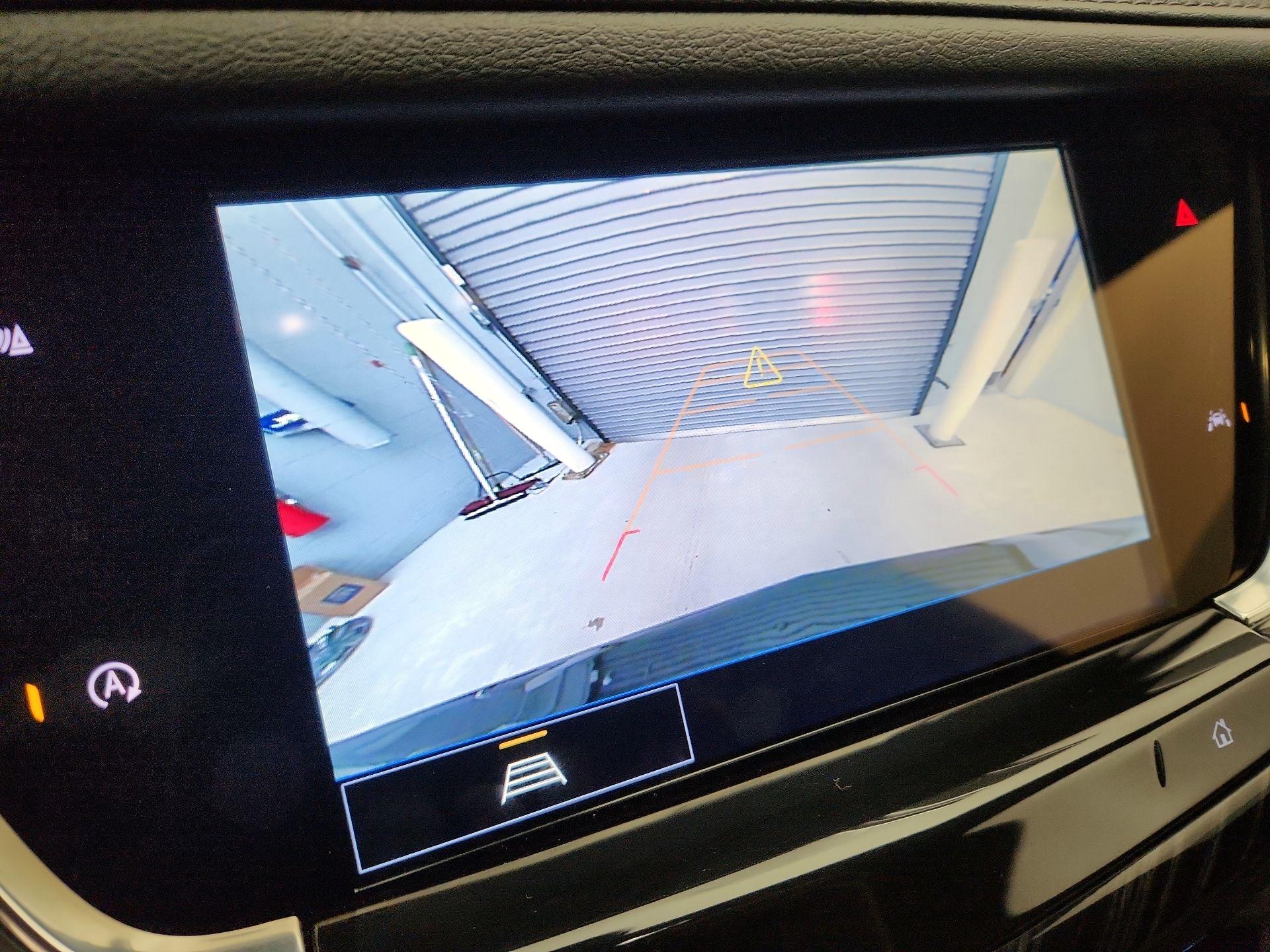 Thumbnail: 2025 Cadillac XT6 - 15