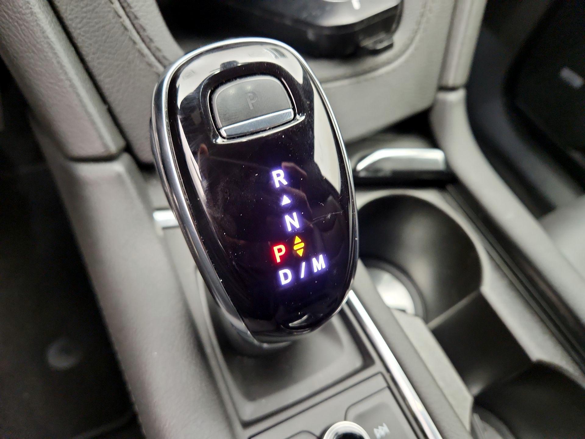 Thumbnail: 2025 Cadillac XT6 - 18