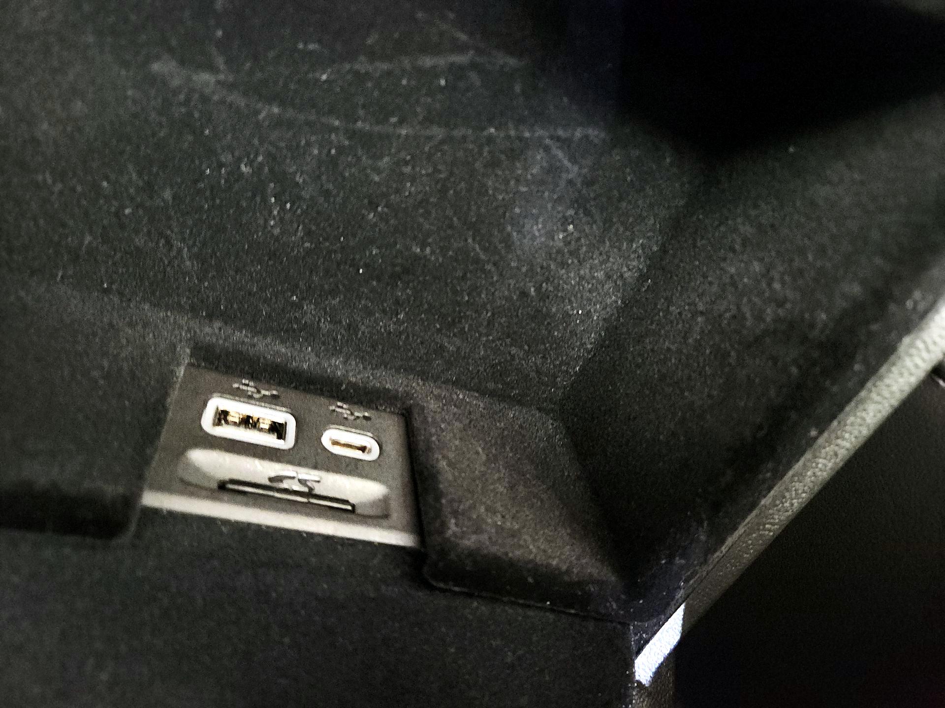 Thumbnail: 2025 Cadillac XT6 - 19