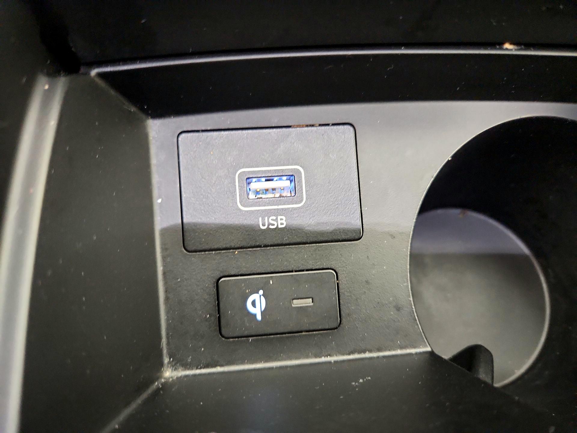 Thumbnail: 2023 Hyundai Santa Fe - 19