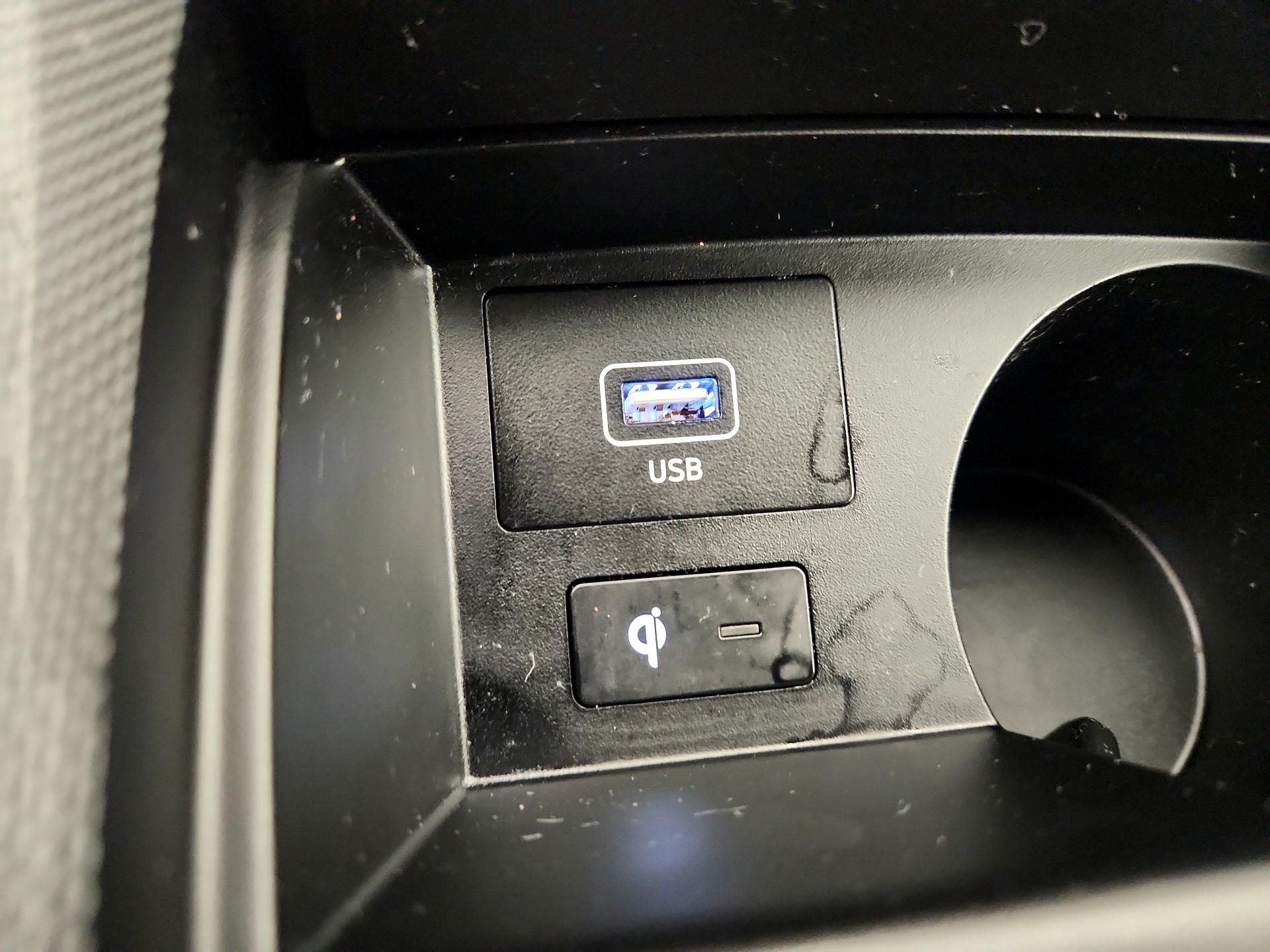 Thumbnail: 2023 Hyundai Santa Fe - 19