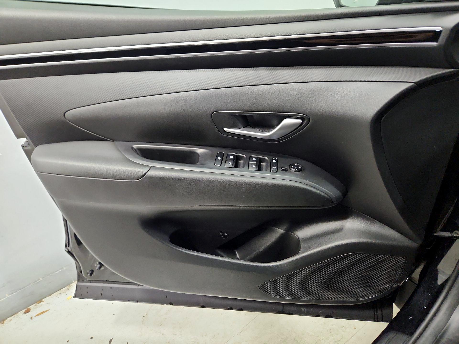 Thumbnail: 2023 Hyundai Tucson - 12