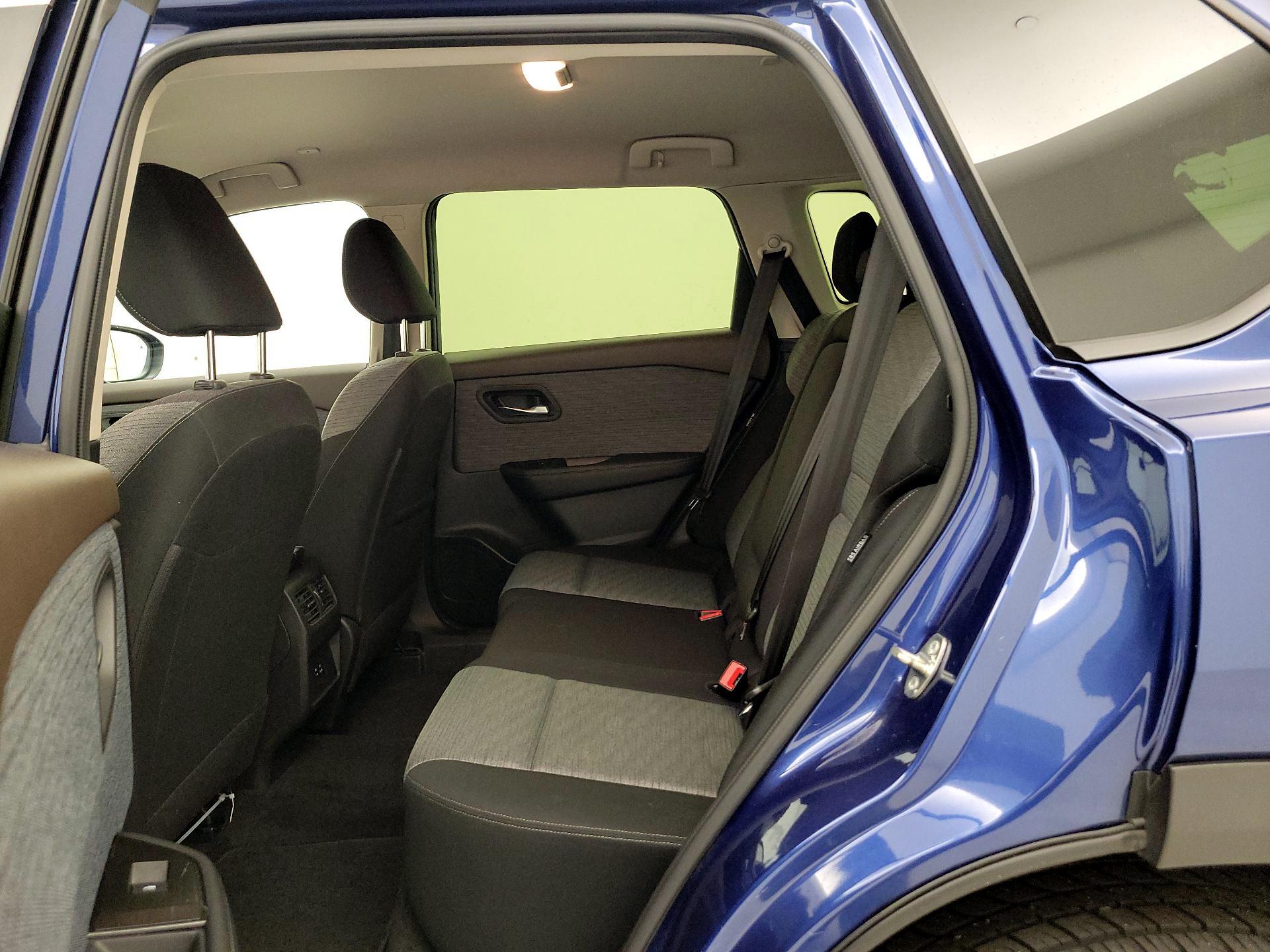 Thumbnail: 2023 Nissan Rogue - 19