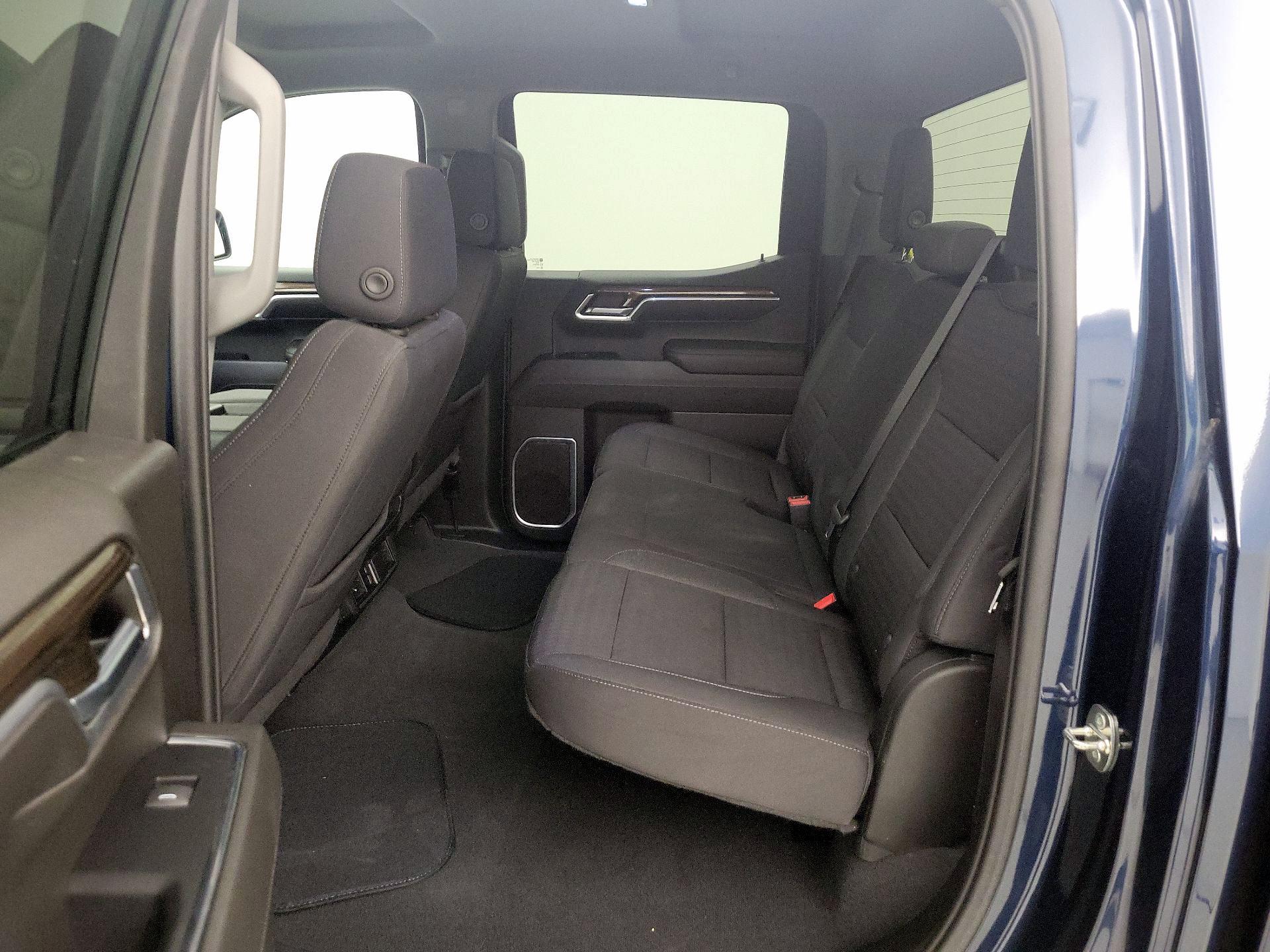 Thumbnail: 2022 Chevrolet Silverado 1500 - 19