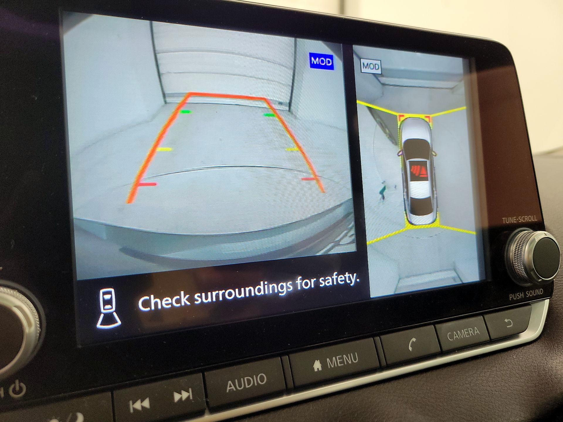 Thumbnail: 2022 Nissan Sentra - 14