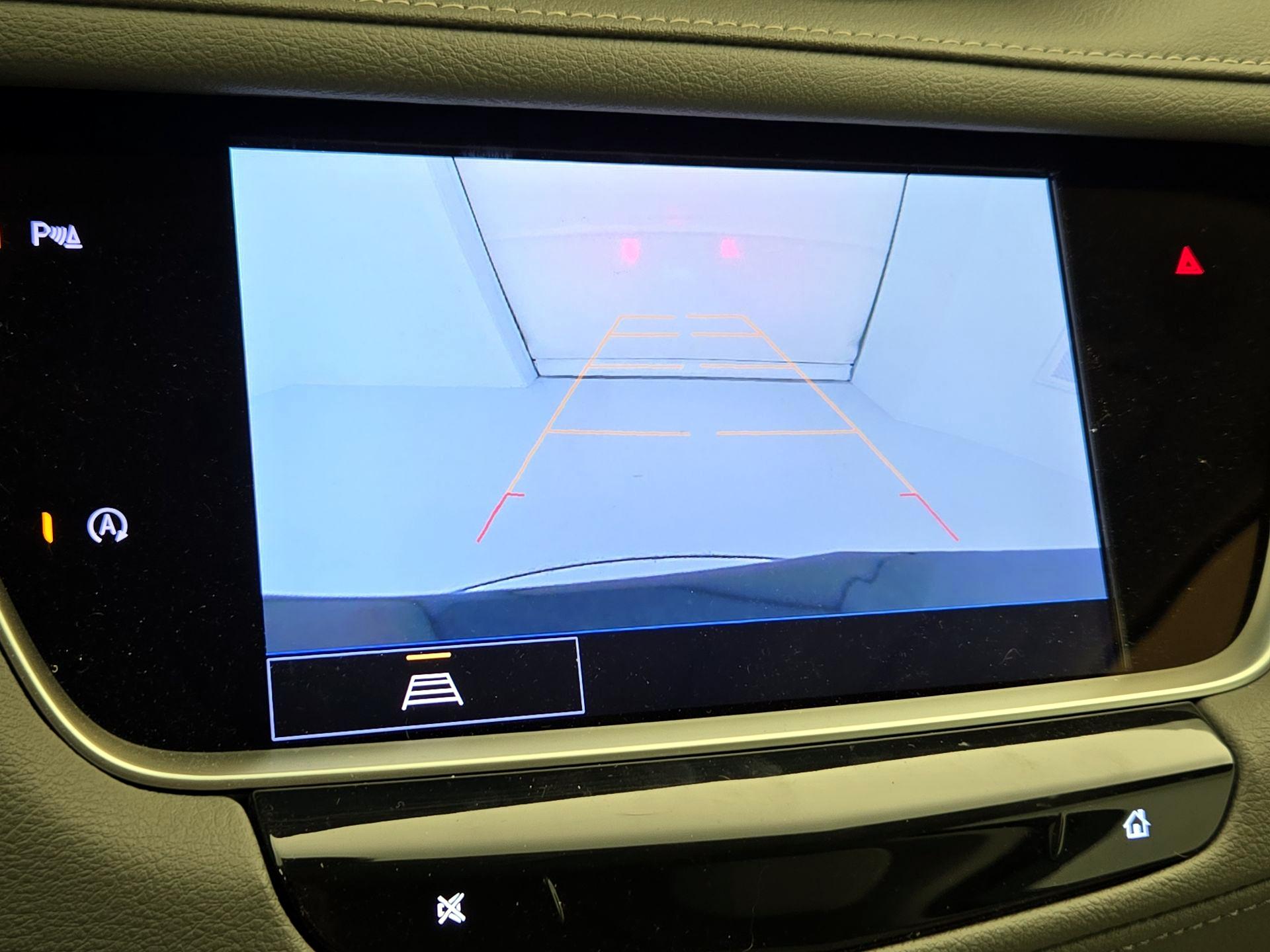 Thumbnail: 2022 Cadillac XT5 - 15