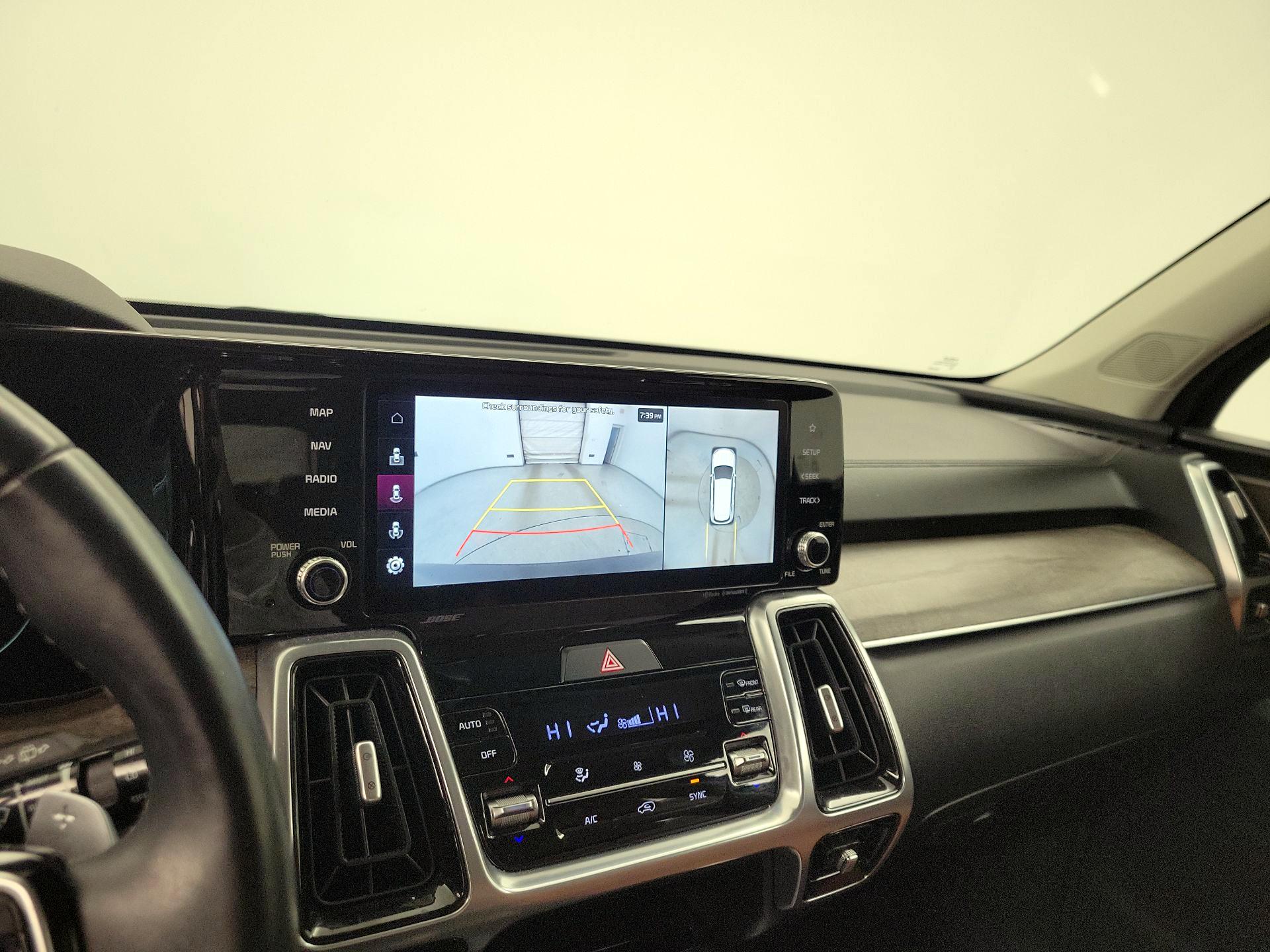 Thumbnail: 2023 Kia Sorento - 15