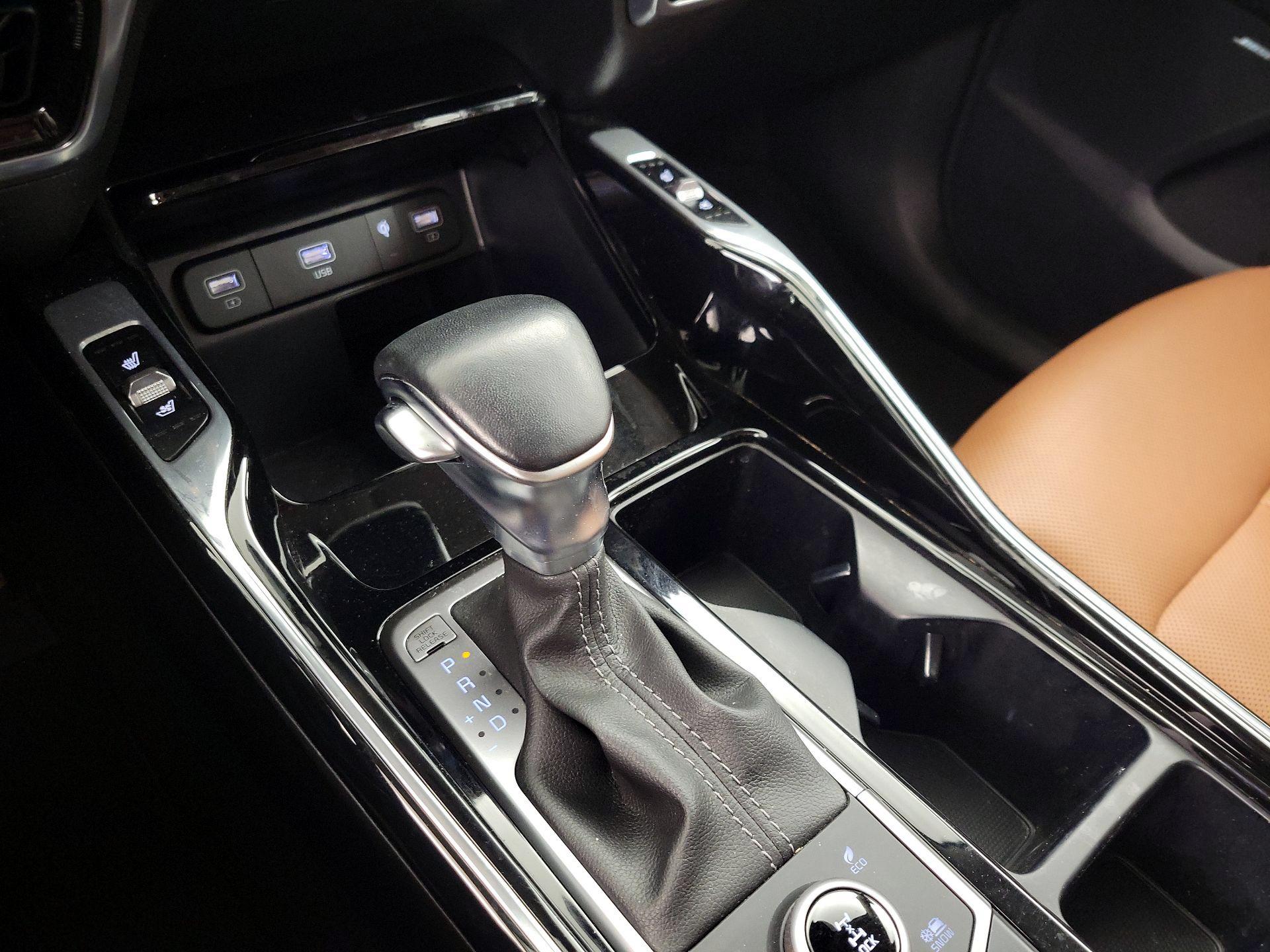 Thumbnail: 2023 Kia Sorento - 18