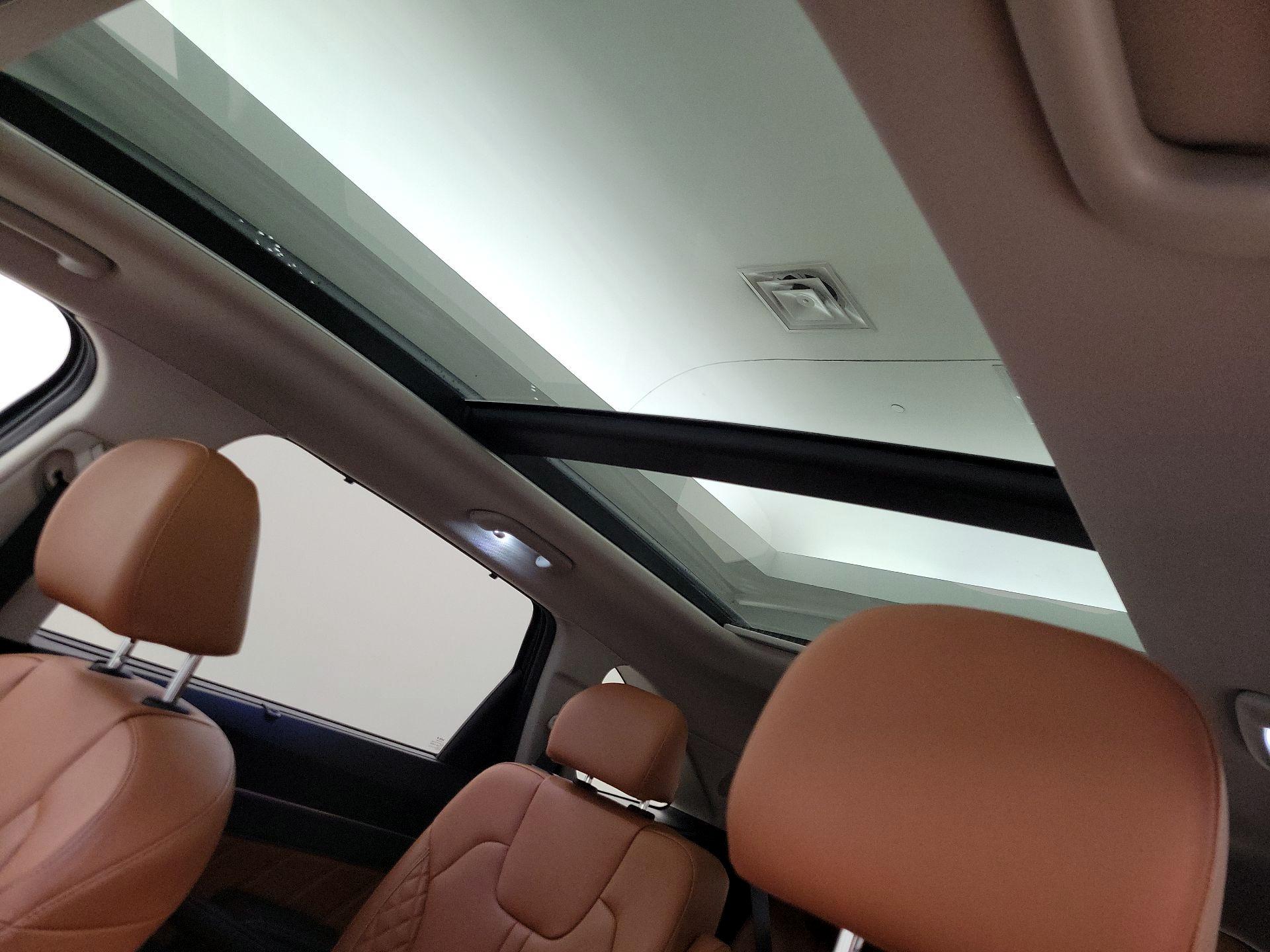 Thumbnail: 2023 Kia Sorento - 20