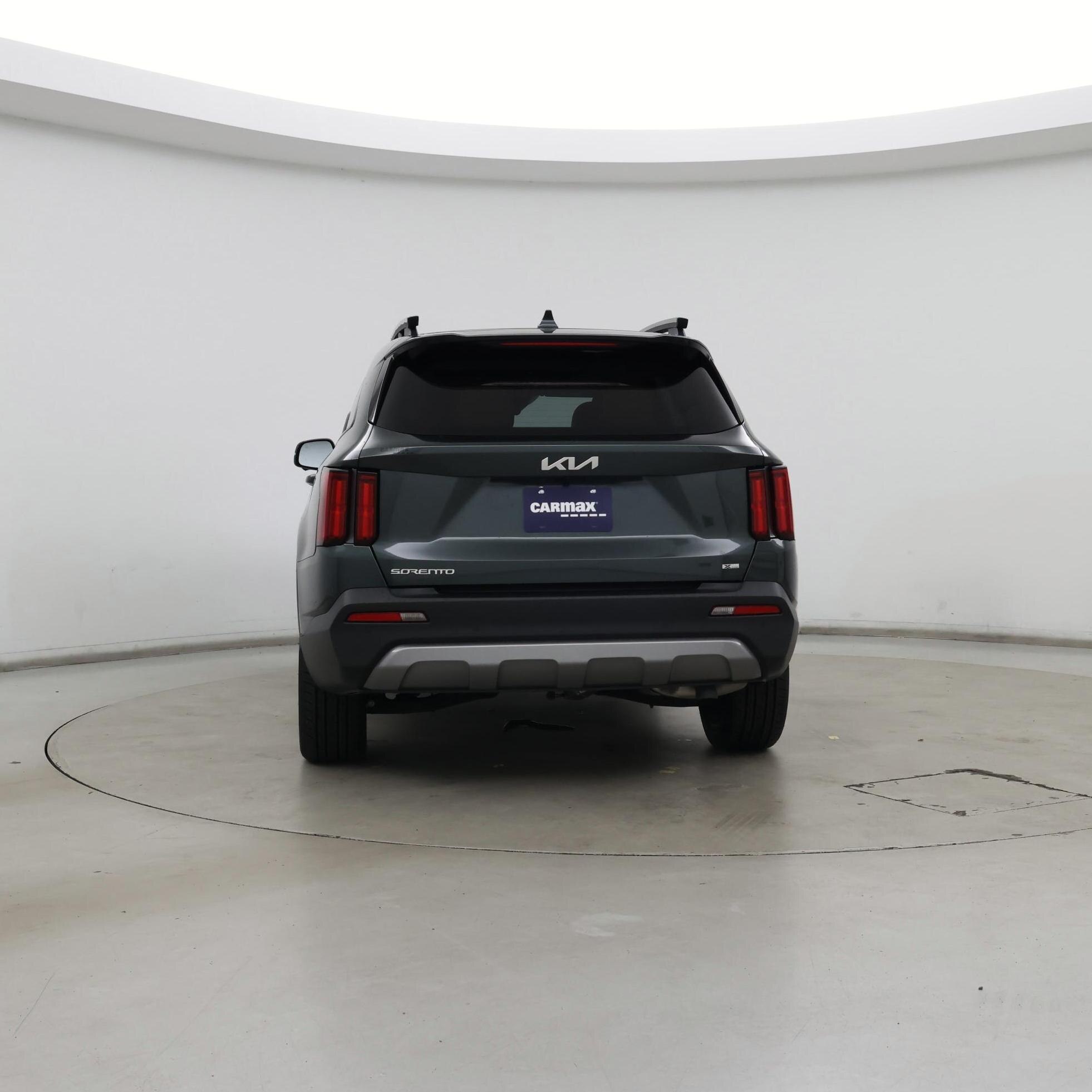 Thumbnail: 2023 Kia Sorento - 6